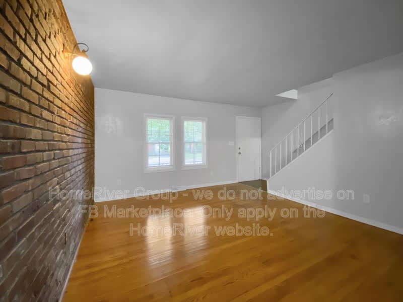 1417 N Main St – photo 3