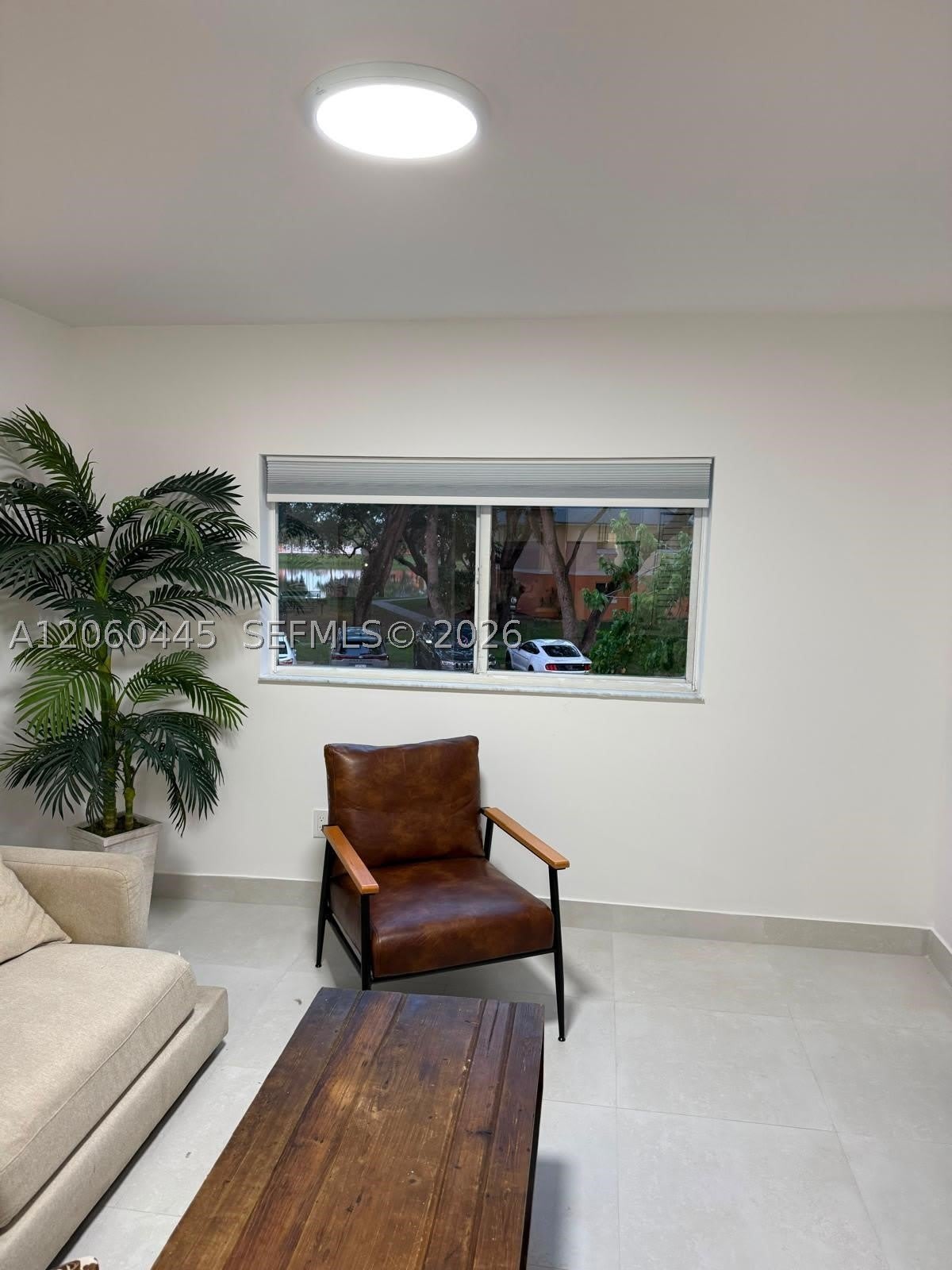 3680 N 56th Ave – photo 3
