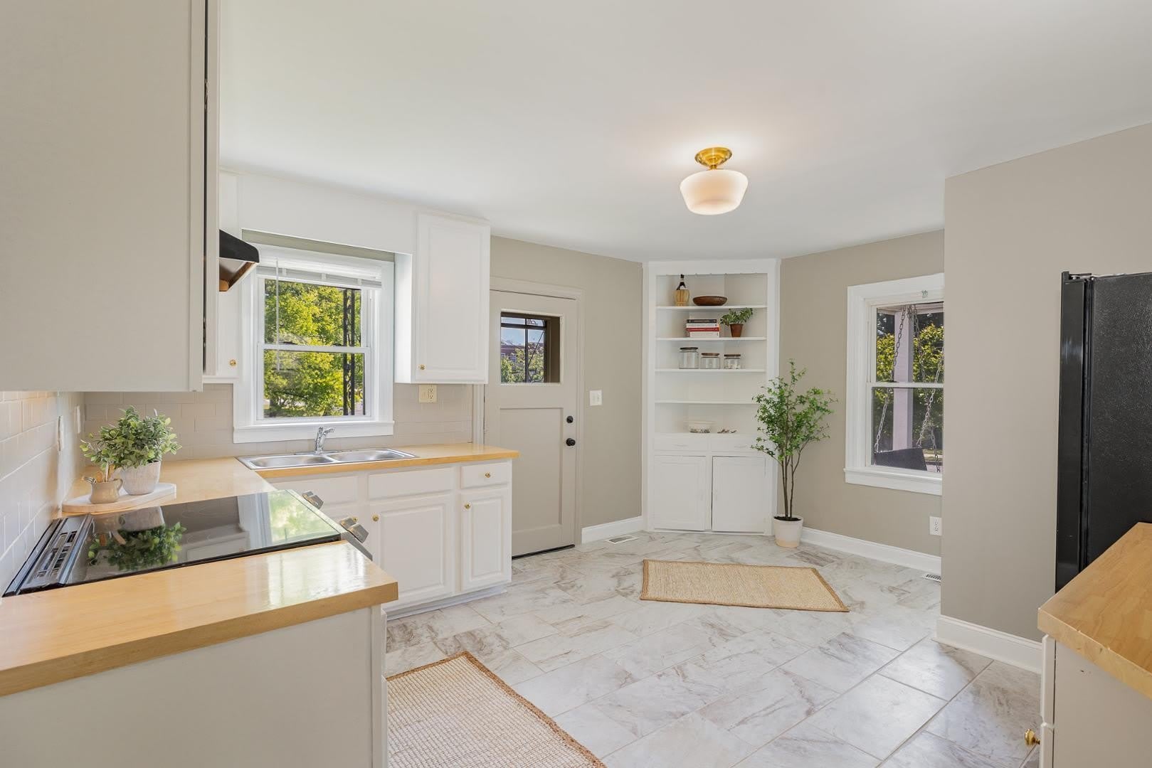 302 N Fayetteville Street – photo 2