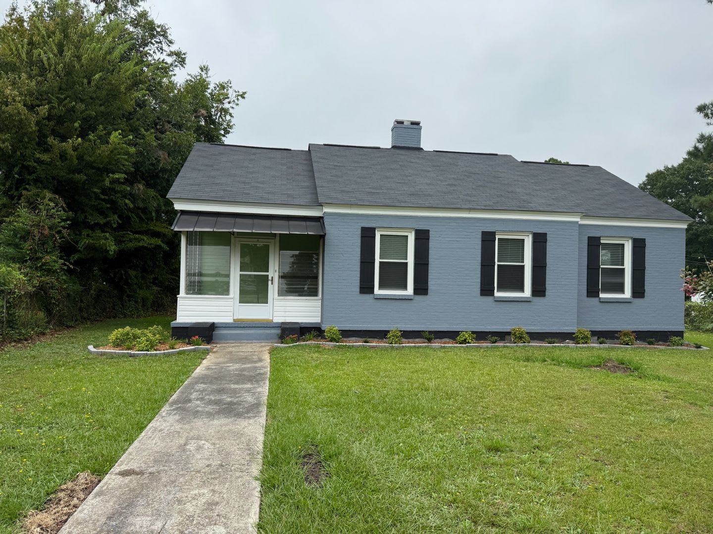 Charming Updated 2Br 2Ba Home In A Great Location – photo 1