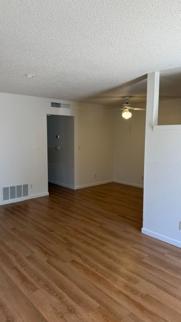Duplex for RENT! – photo 4