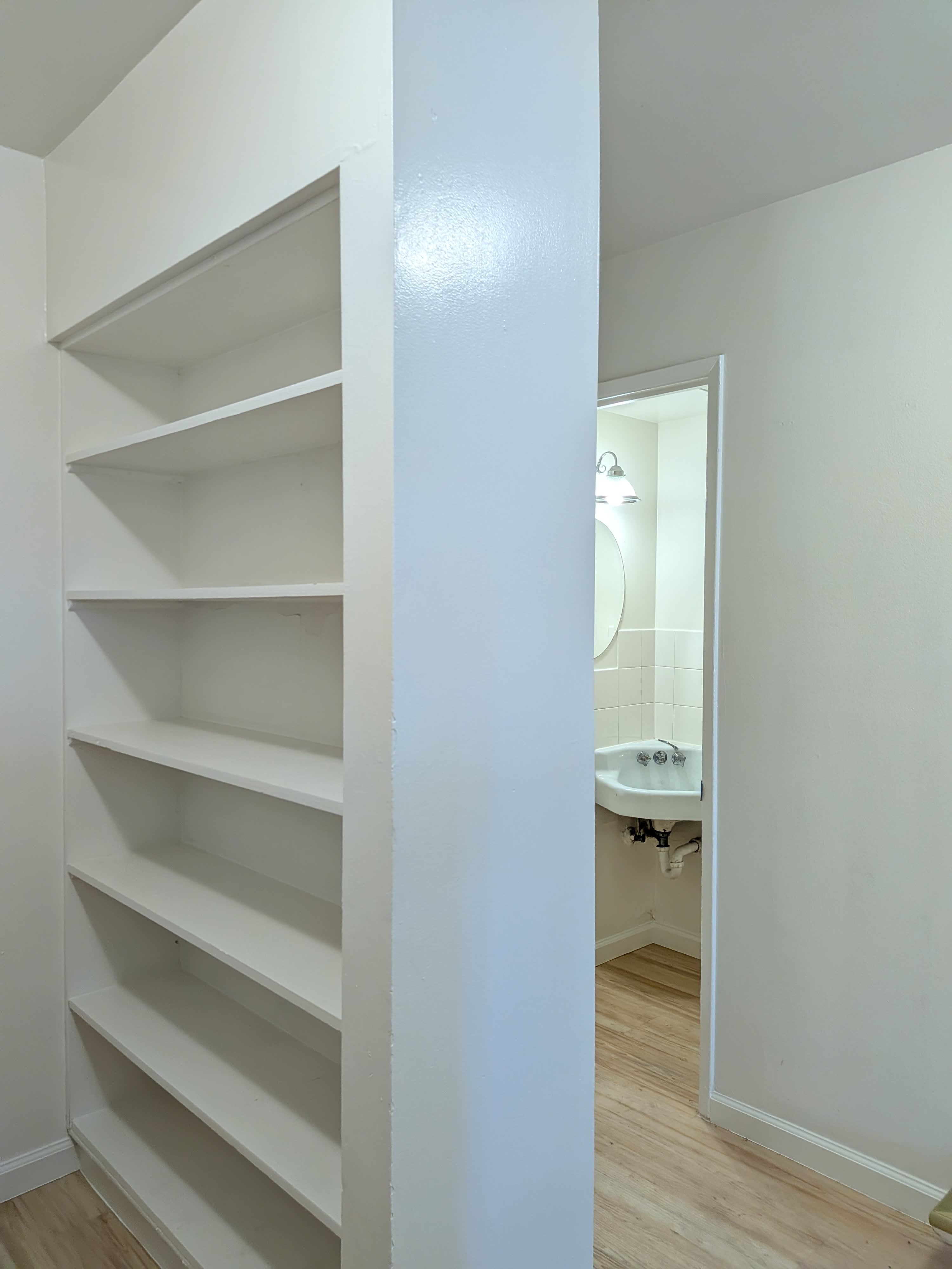 1580 Frisbie Ct Apt 6 – photo 3