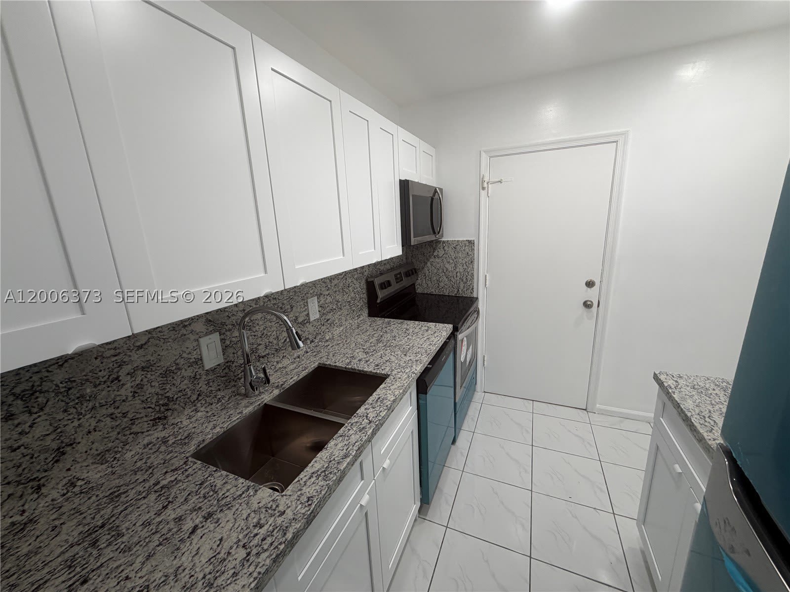 2200 NE 66th St – photo 5