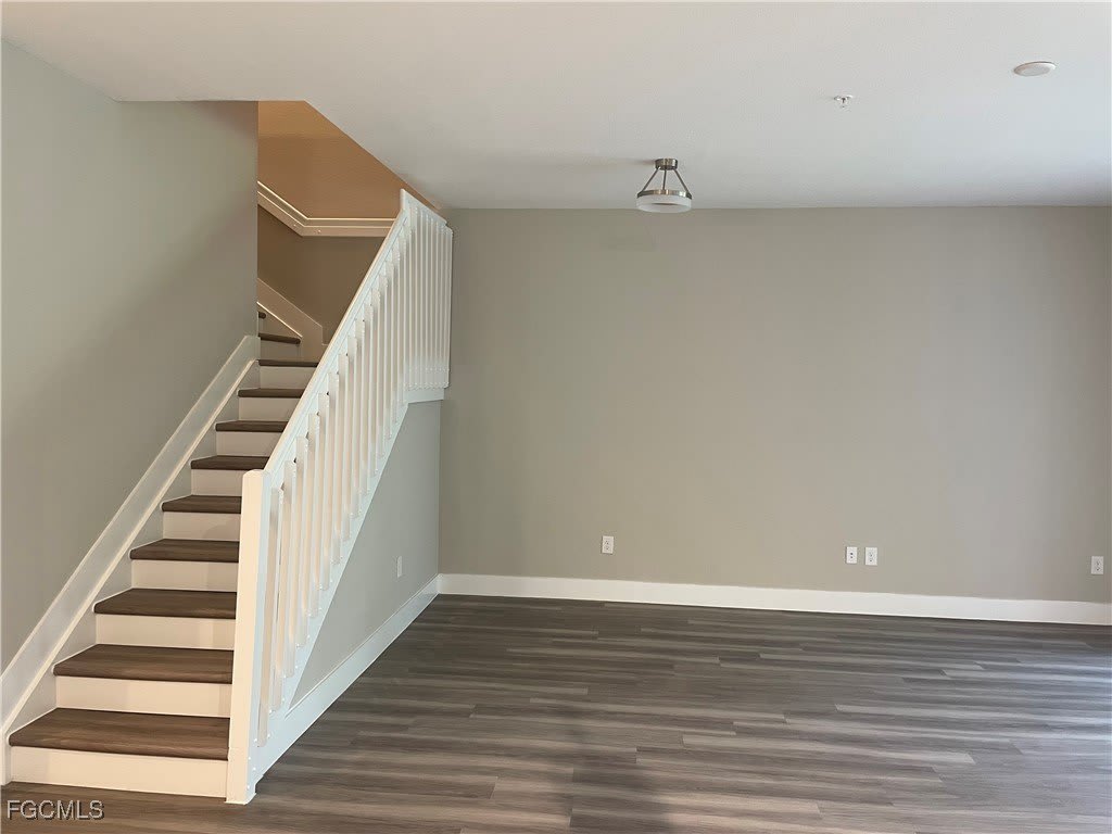 7033 Ambrosia Lane – photo 2