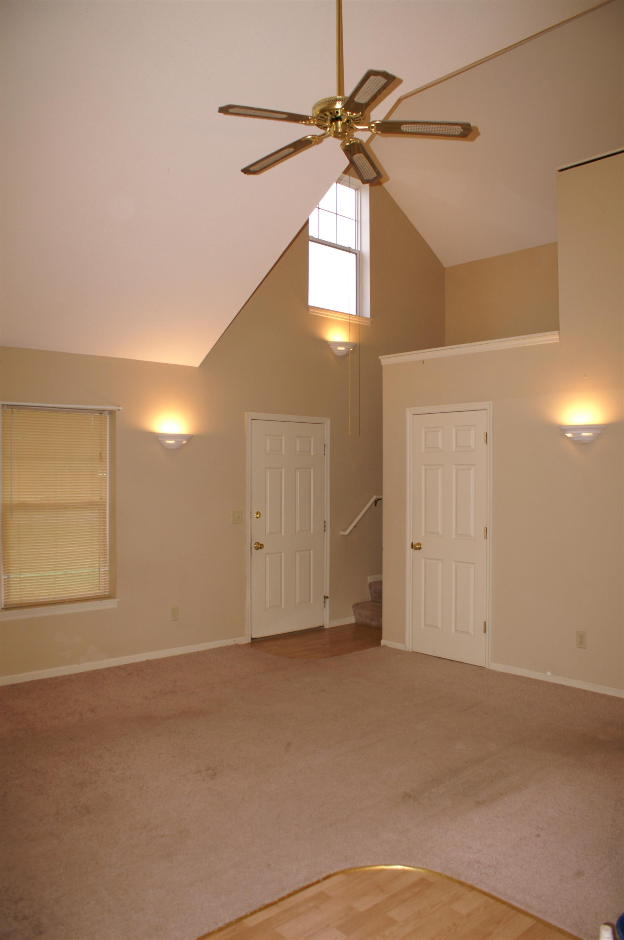 680 Circle Pine Drive A – photo 3