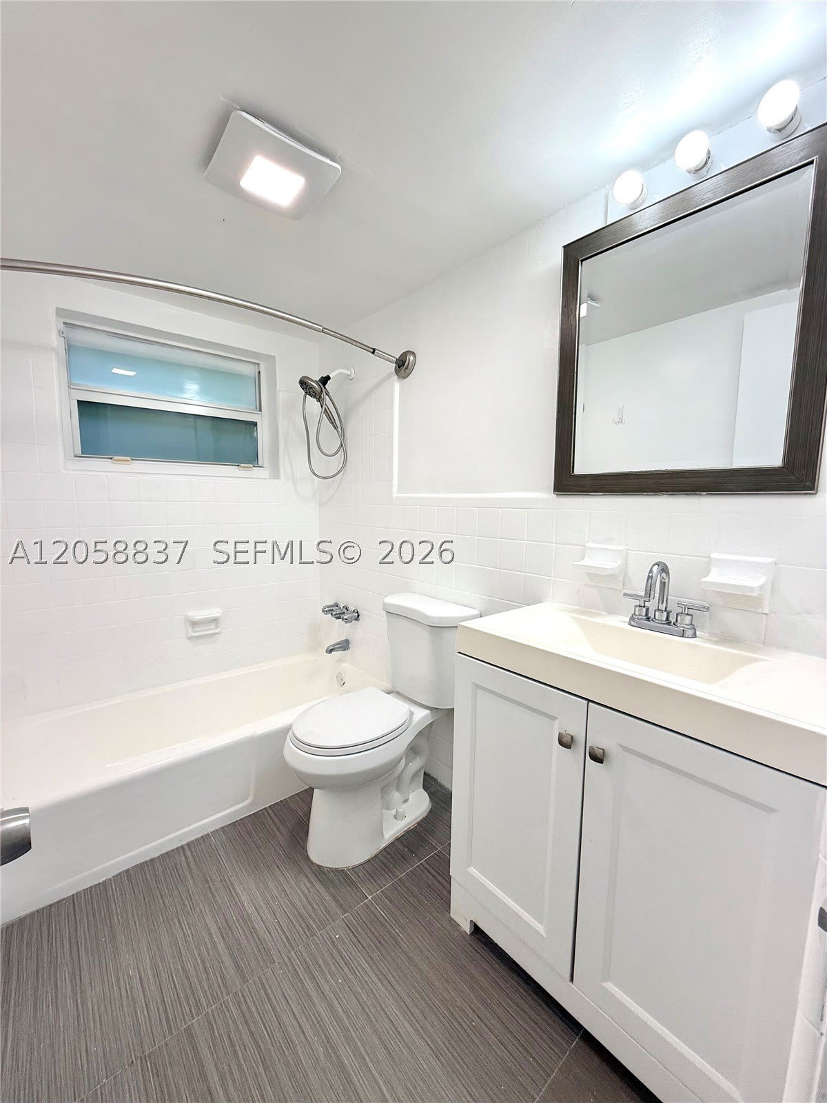 1021 Michigan Ave – photo 4