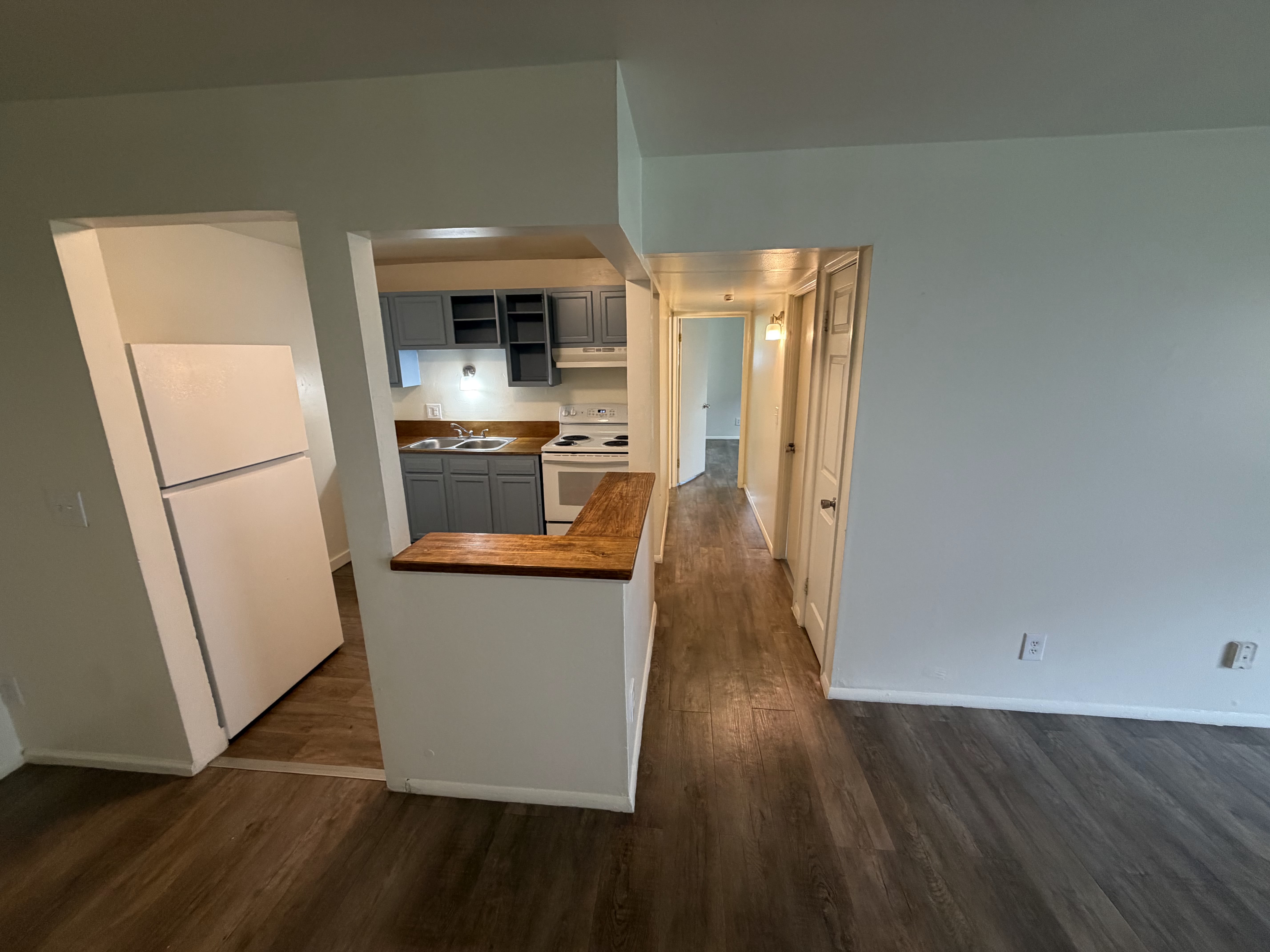 2505 Harrison Ave – photo 3