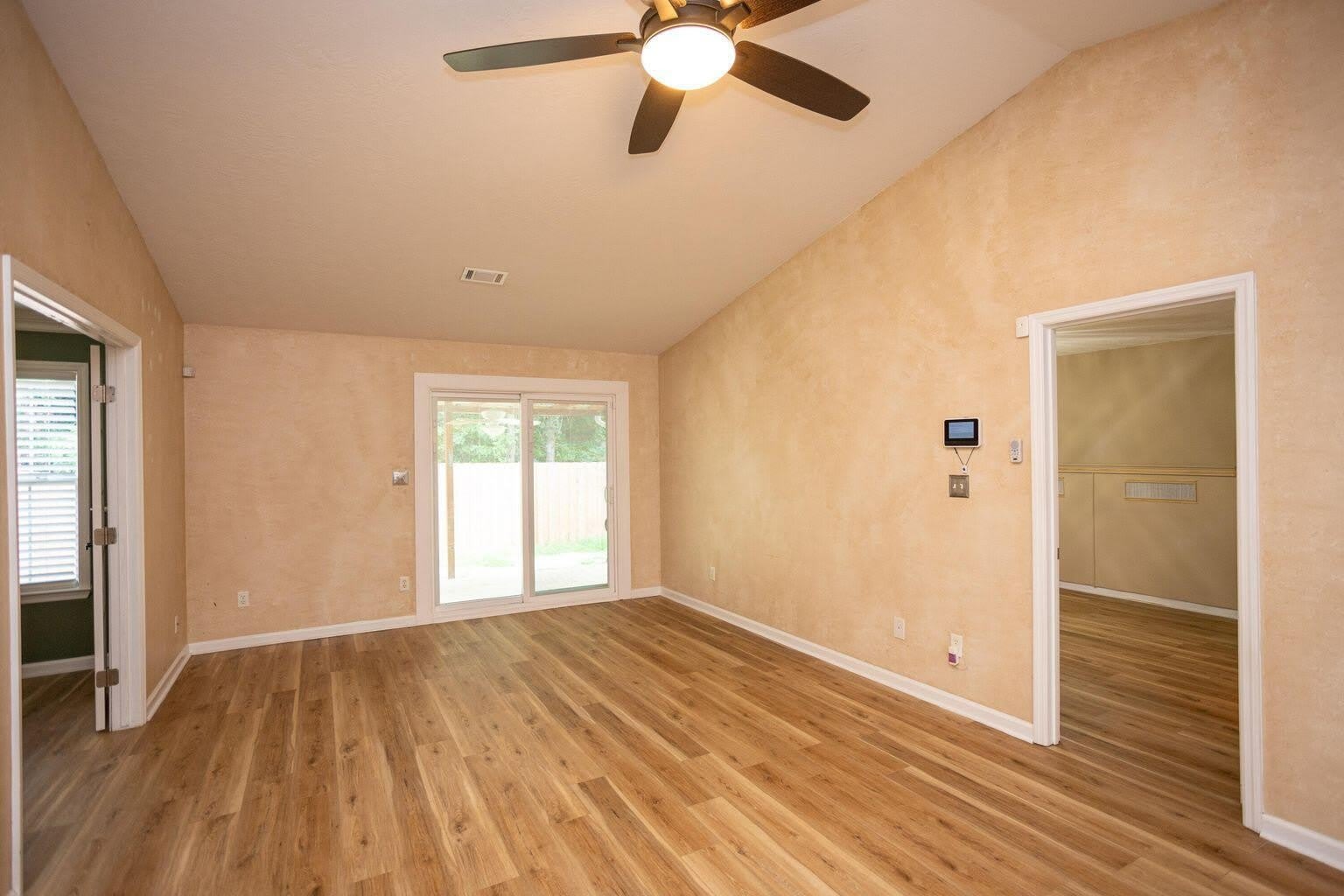 6053 Sanibel Drive – photo 4