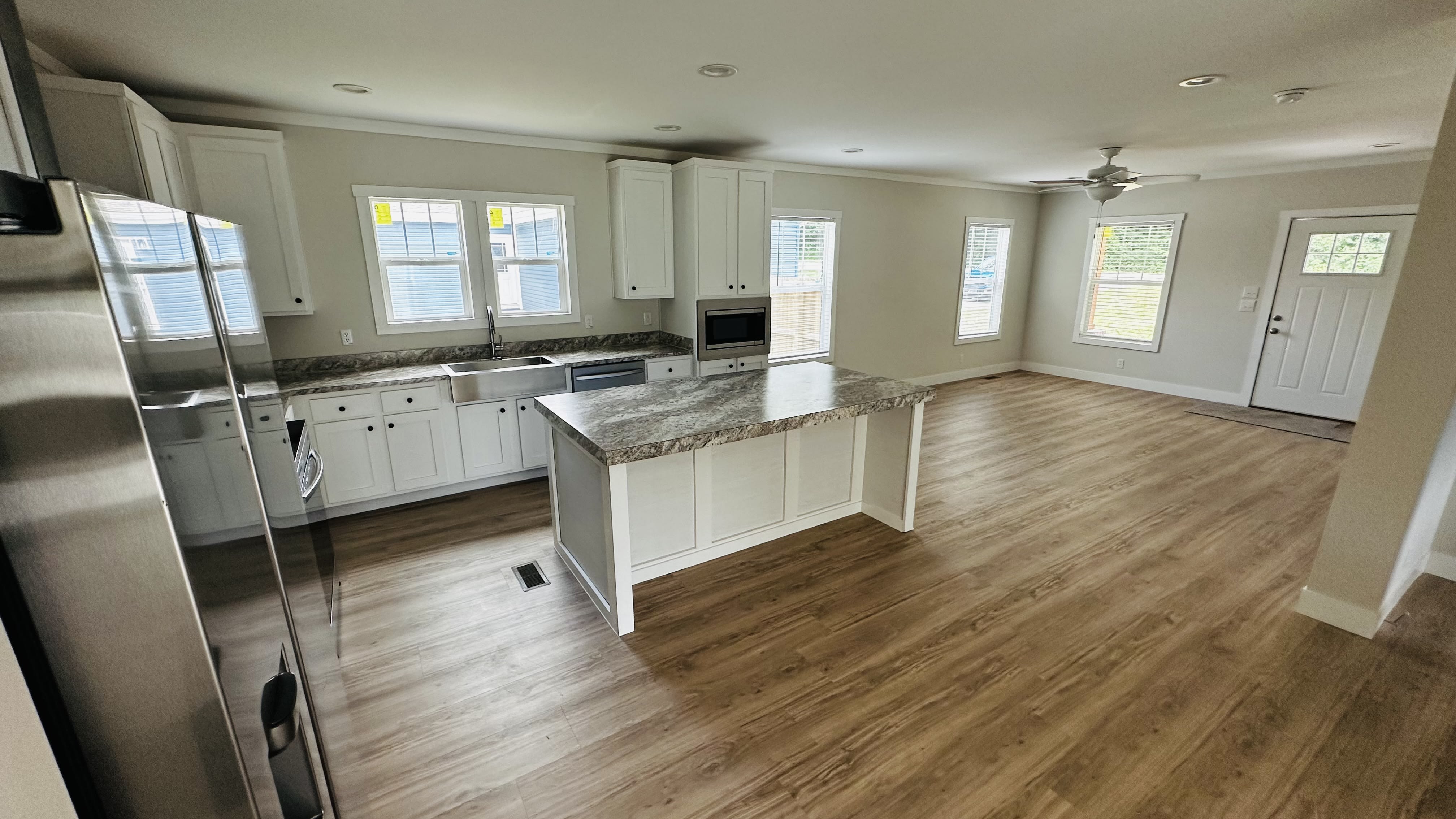 2131 N Royal St – photo 1