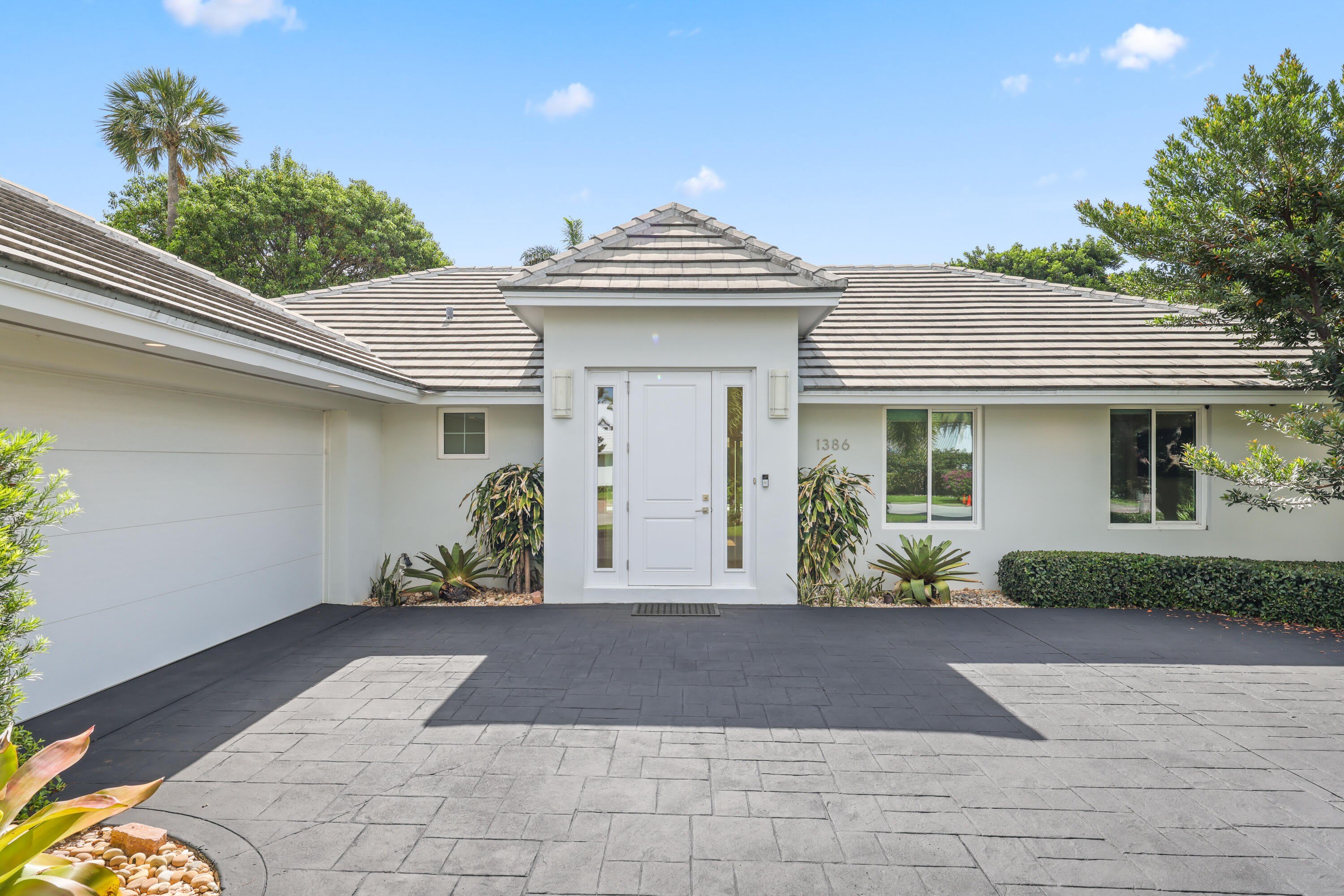 1386 S Atlantic Drive – photo 5