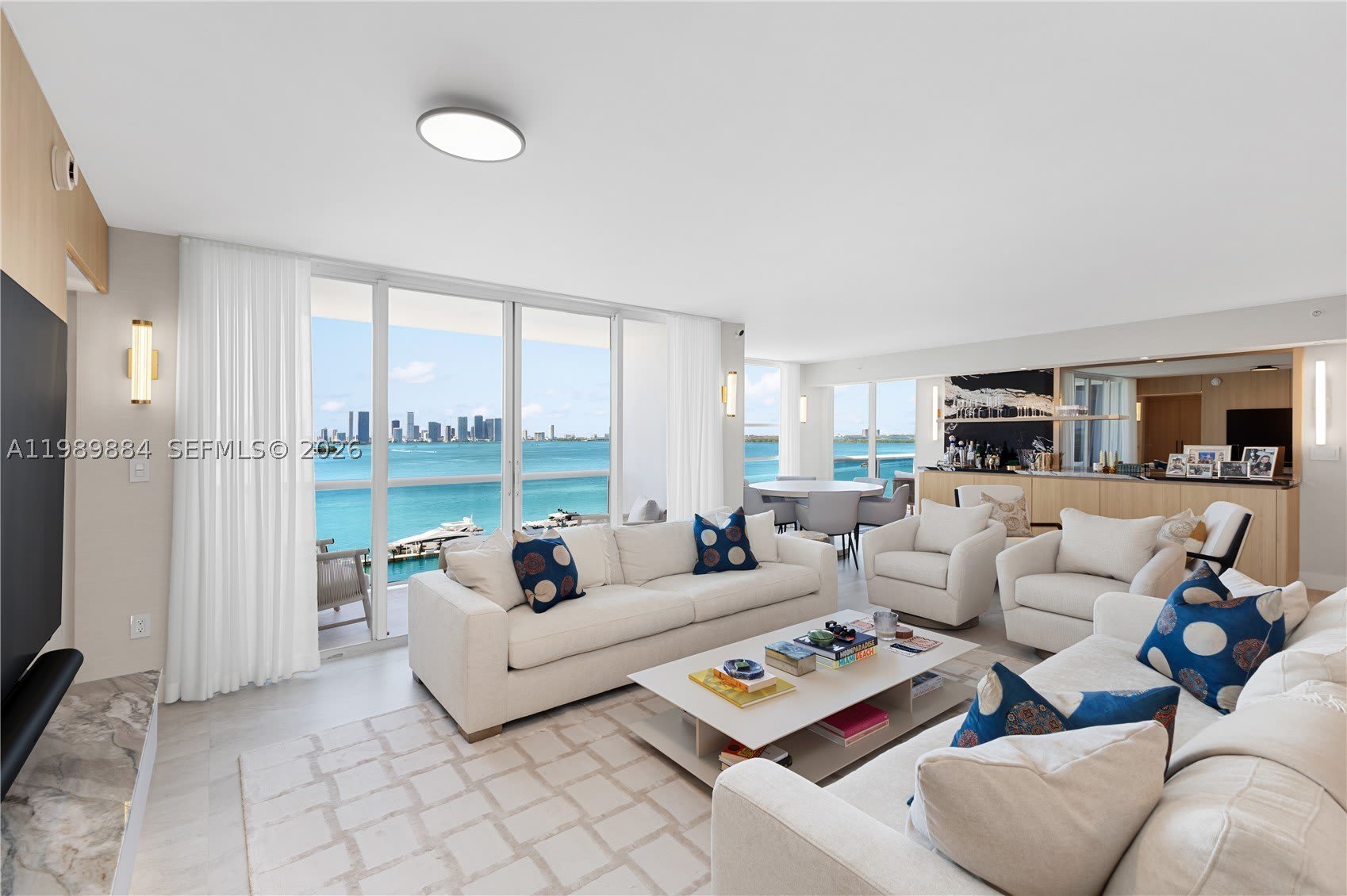 1800 Sunset Harbour Dr – photo 2