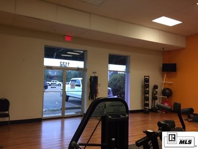 1130 OLIVER ROAD – photo 4