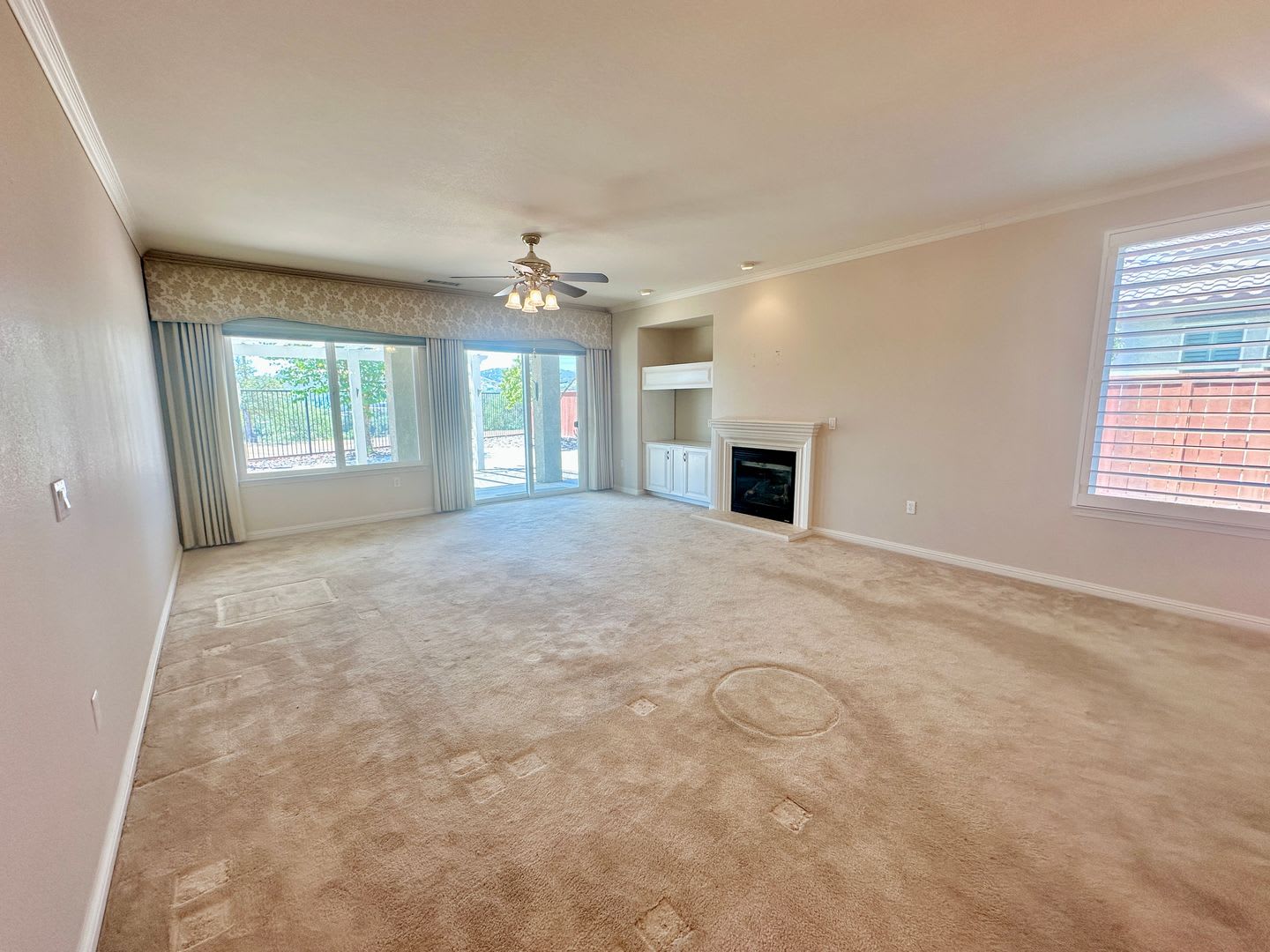 3 BEDROOM 2 BATH HOME IN THE VINTAGE AT RIVER OAKS 55+ SENIOR COMMUNITY * MUST BE 55 OR OLDER* – photo 5
