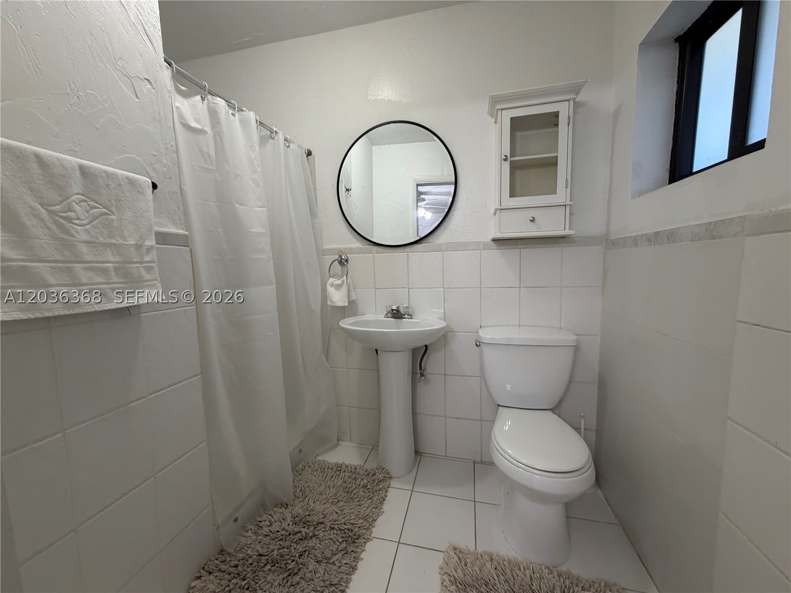 1061 NE 137th St – photo 3