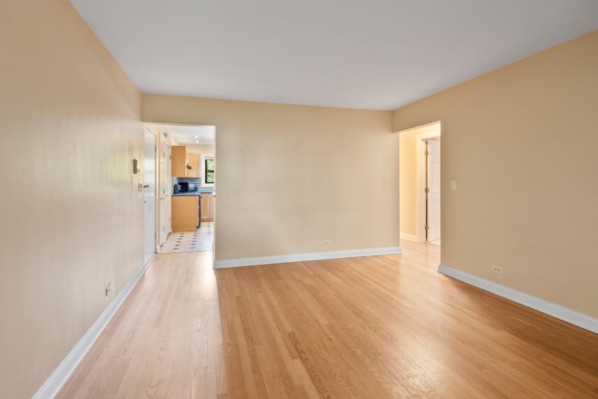 501 Sheridan Rd – photo 5