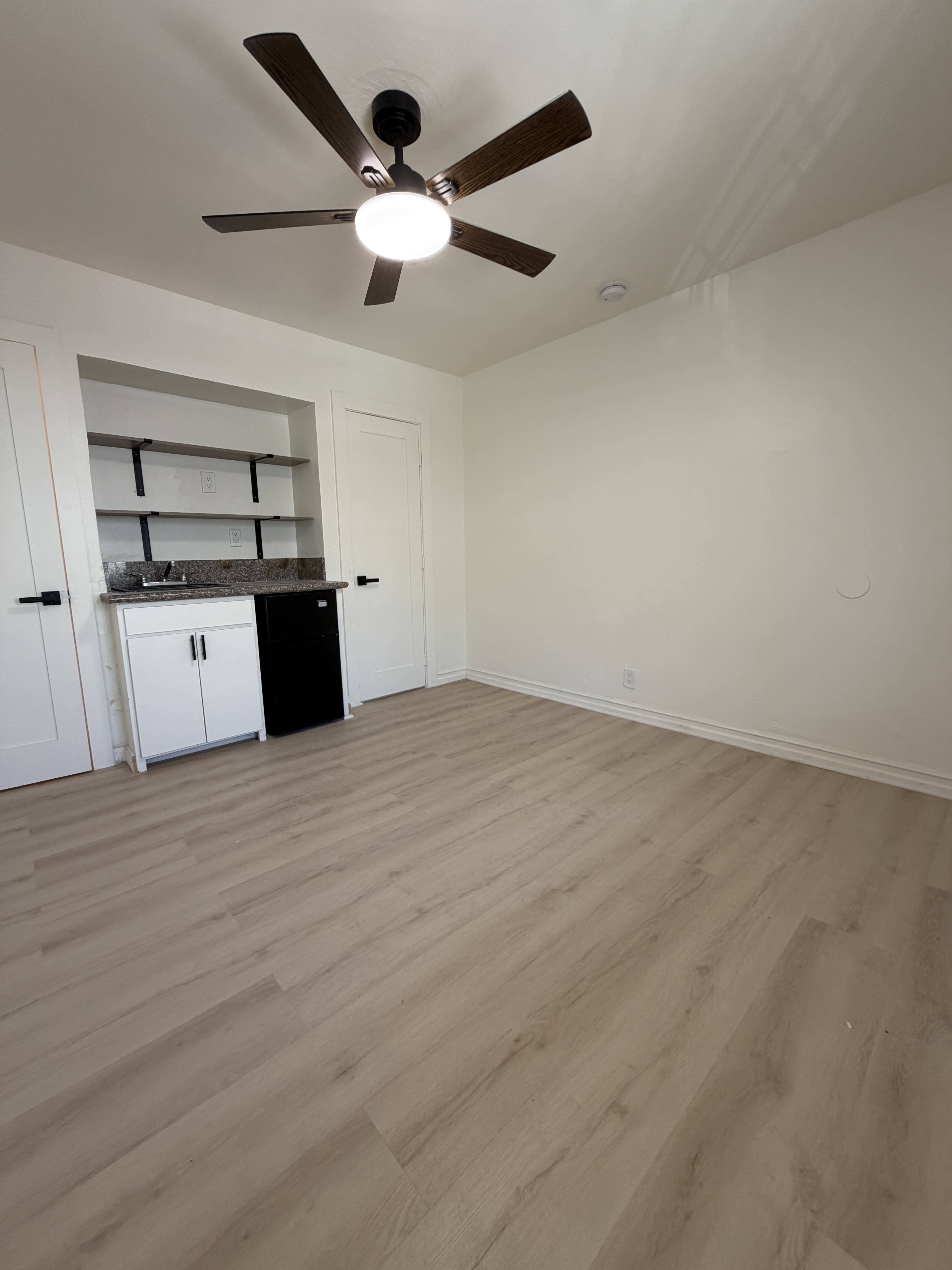 1411 Crenshaw Blvd – photo 4