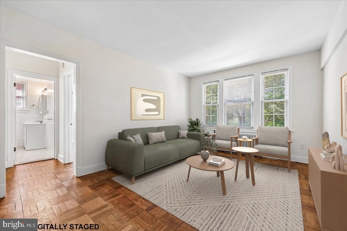 4481 MACARTHUR BLVD NW #204 – photo 2