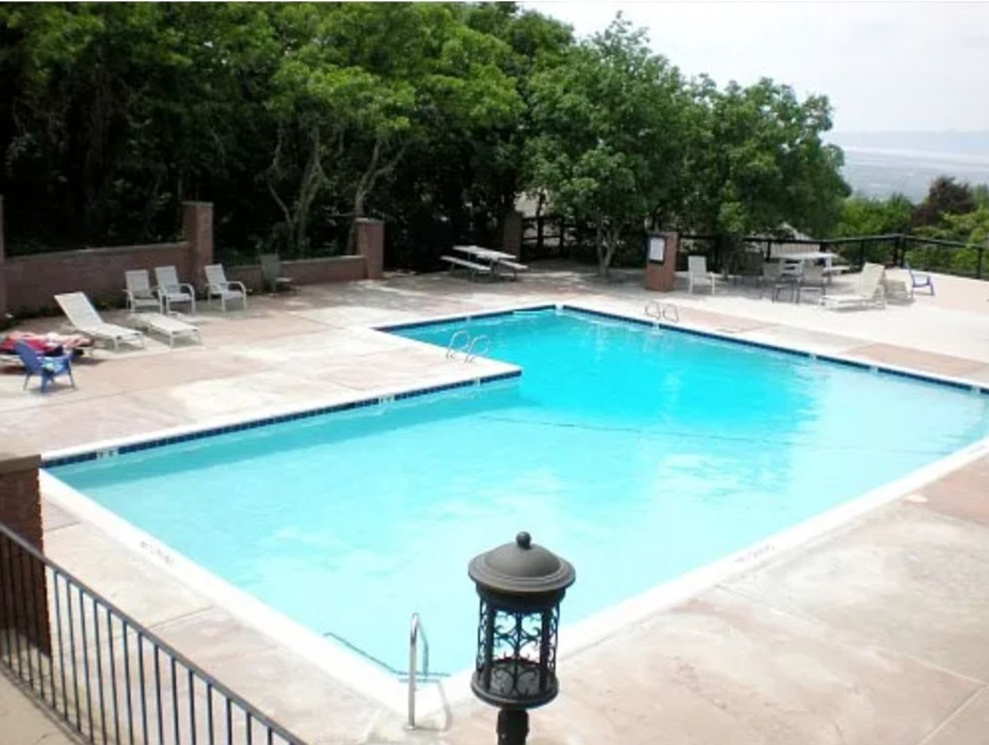 Ridgewood Condo 1 Bed Apartment W/ Pool & Clubhouse! – photo 2