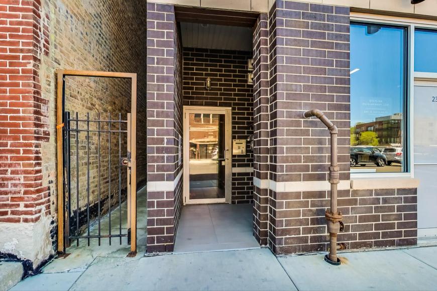 2341 W North Ave – photo 2