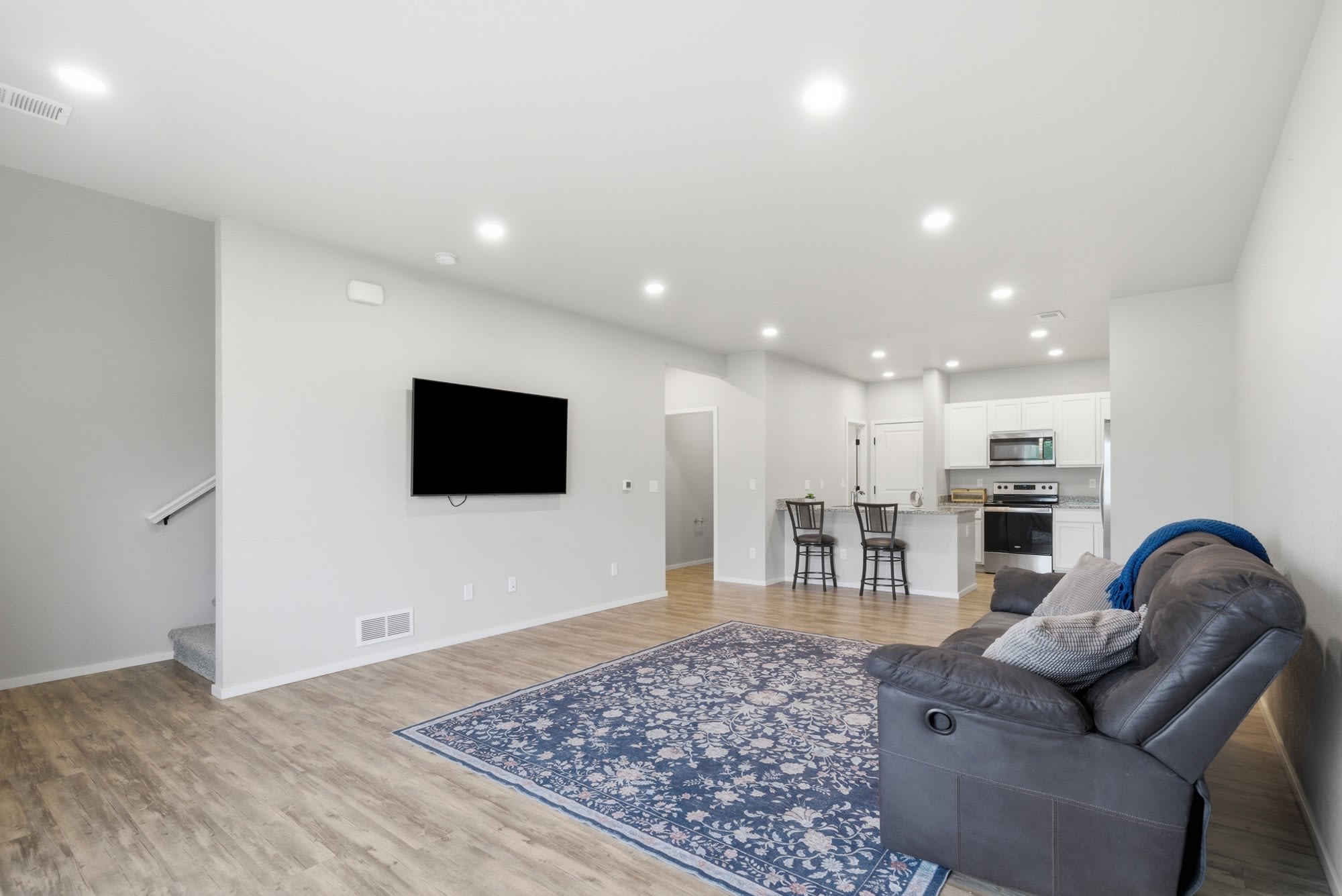 3642 Ronald Reagan Avenue – photo 5