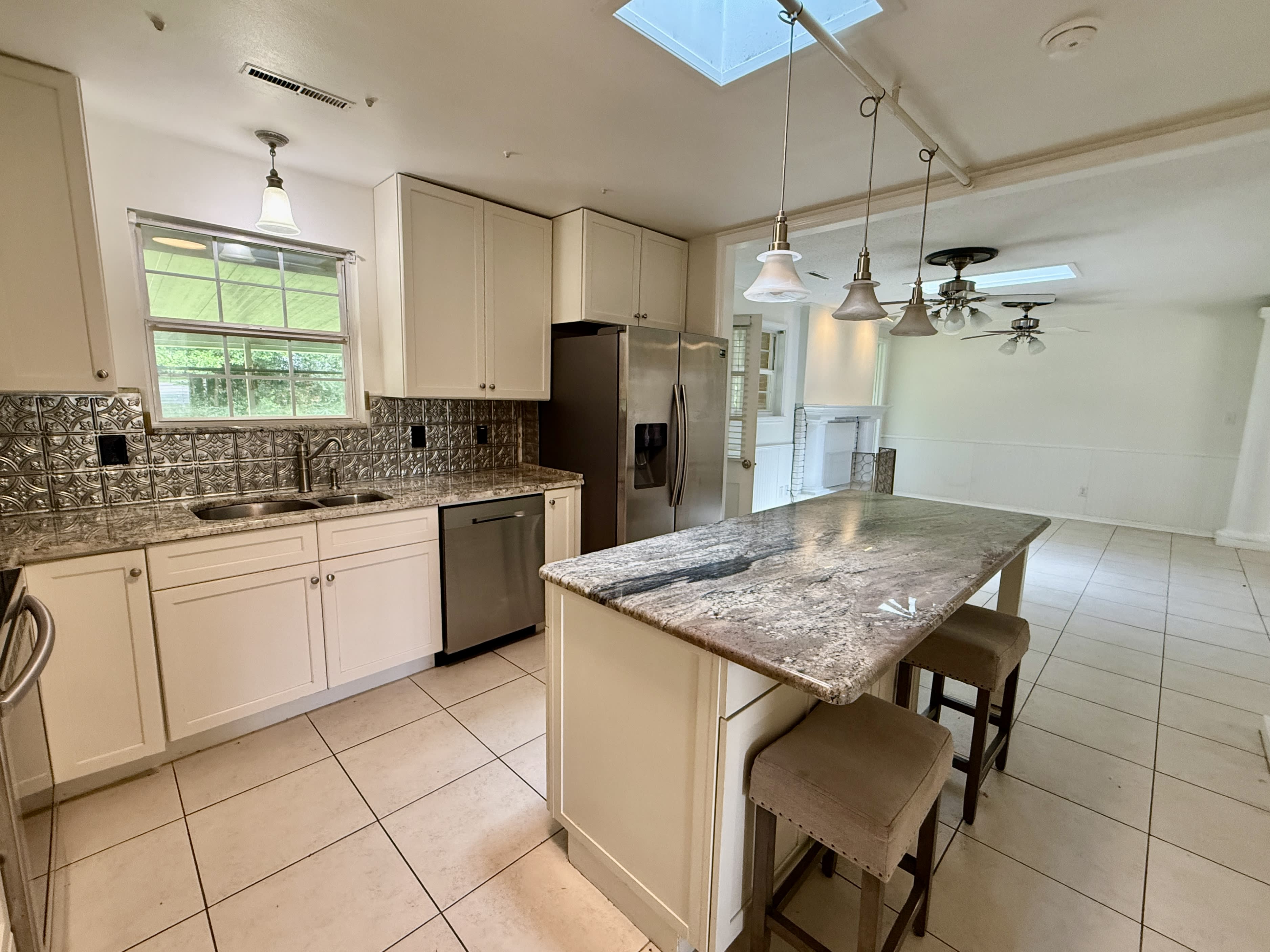 204 Nandina Rd – photo 2