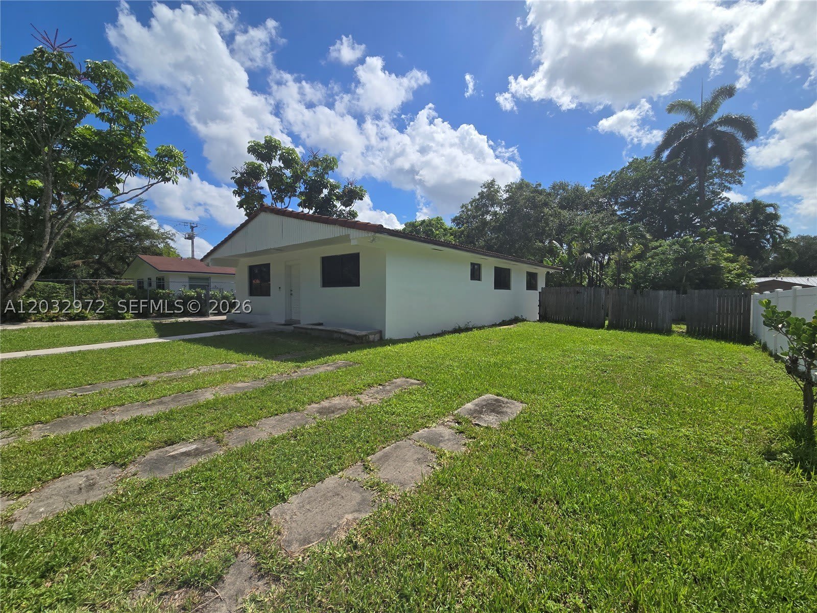 13100 NE 3rd Ct – photo 3