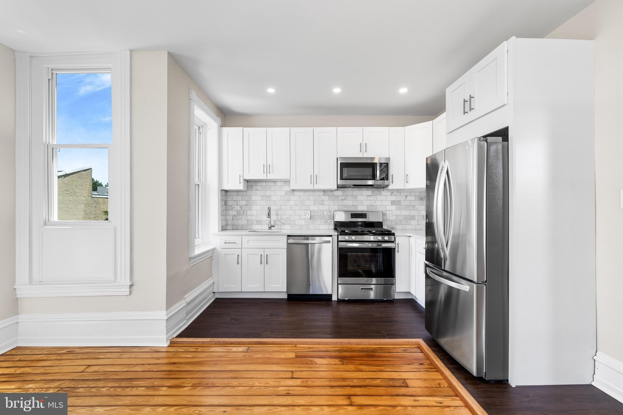2311 GREEN Street – photo 3