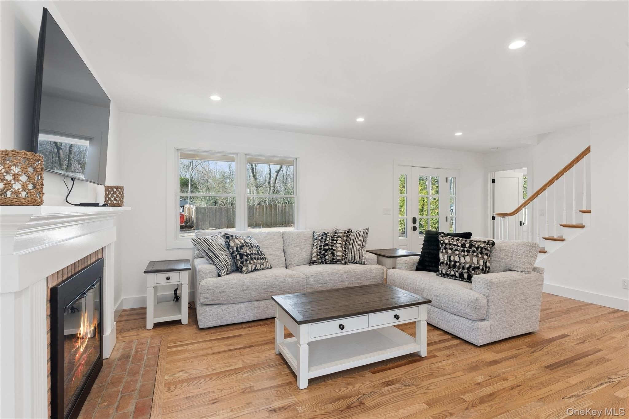 502 Springs Fireplace Road – photo 3