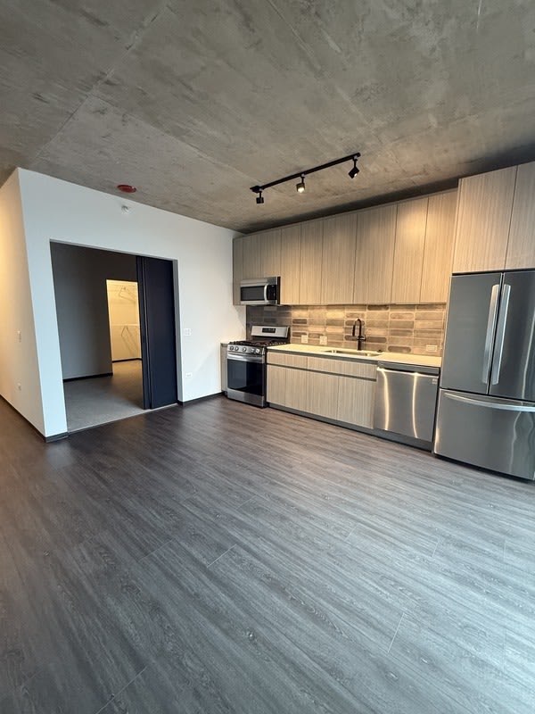 1415 W Randolph – photo 1