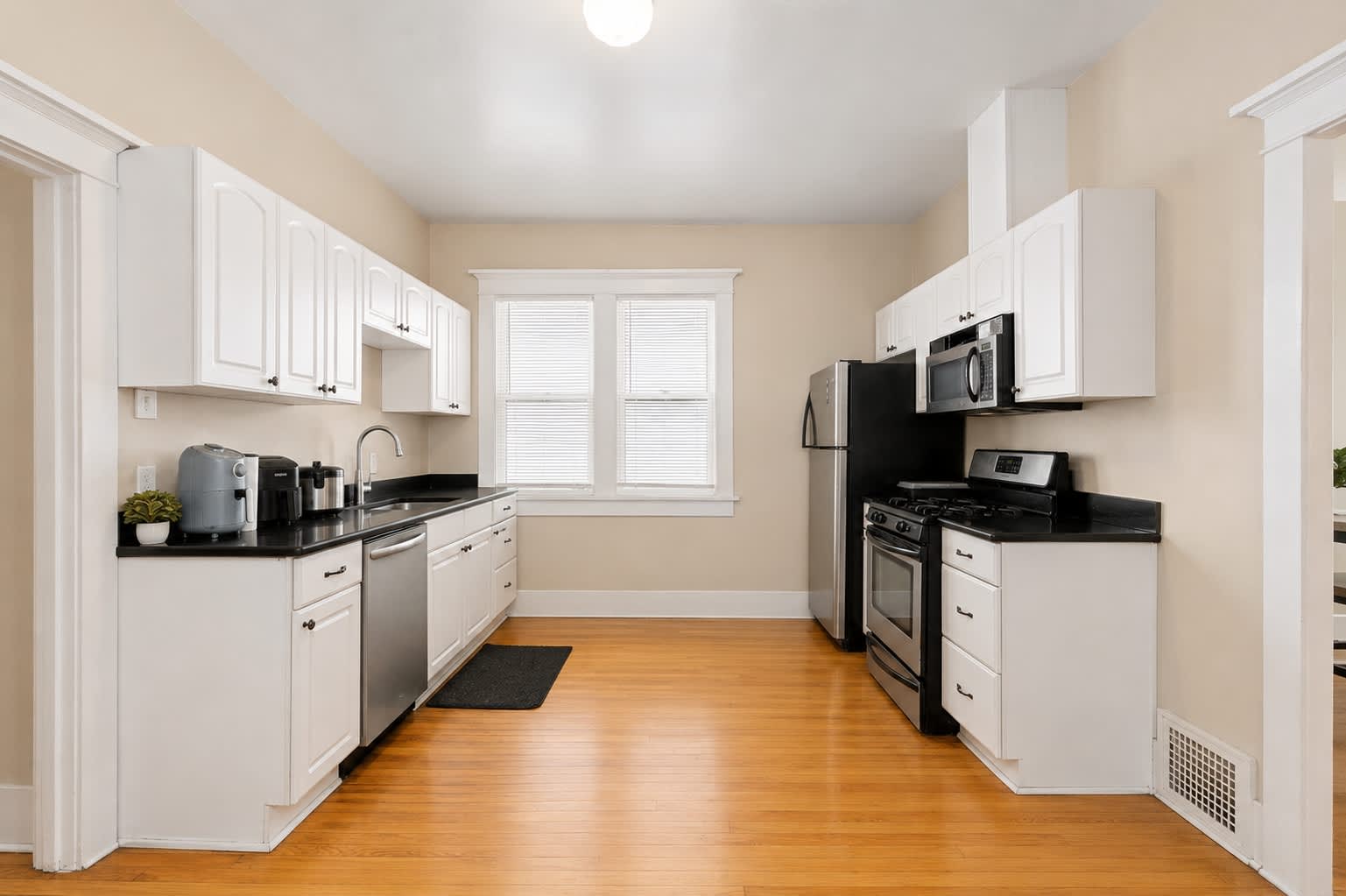 1419 Meade Street – photo 5