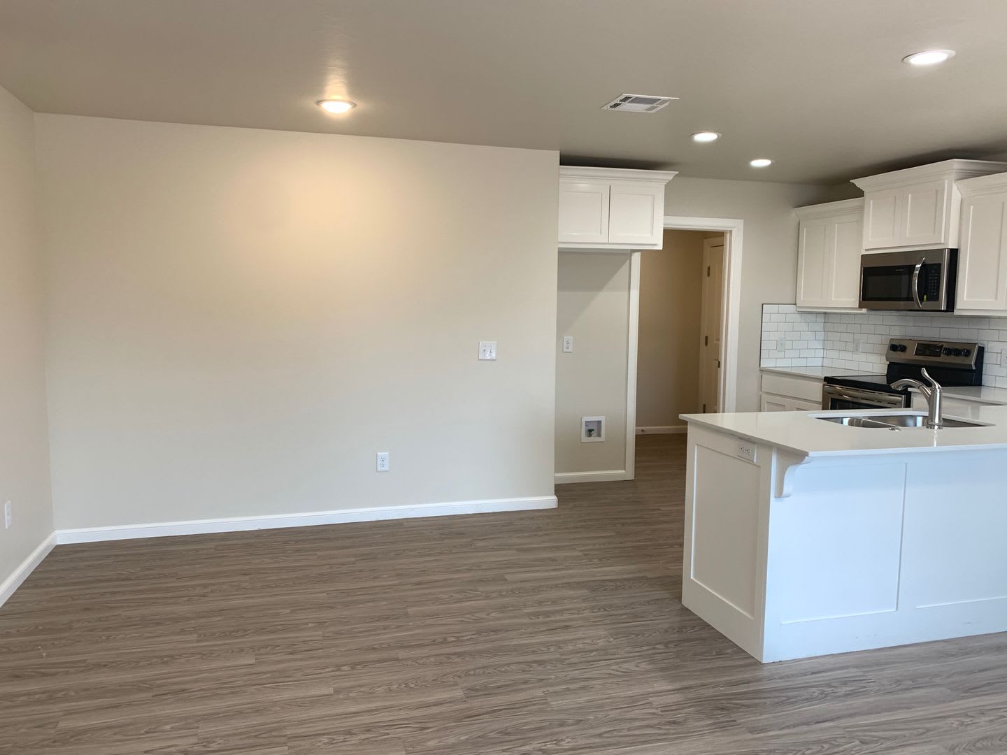3 bedroom duplex in Newcastle! – photo 4