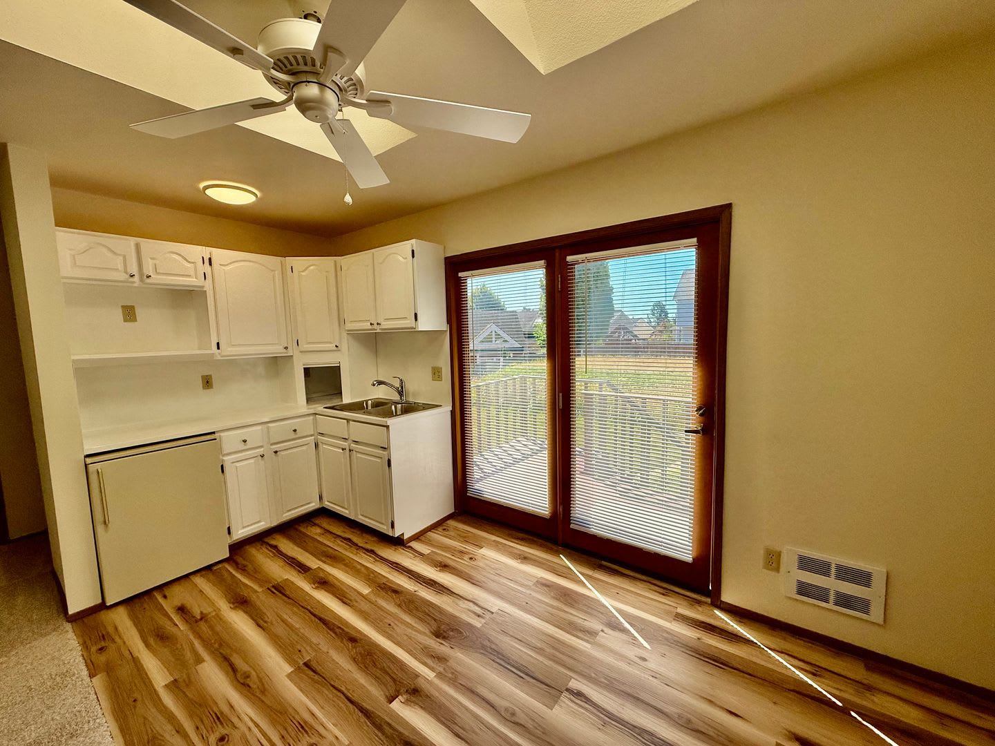 3328 165th Pl SW – photo 2