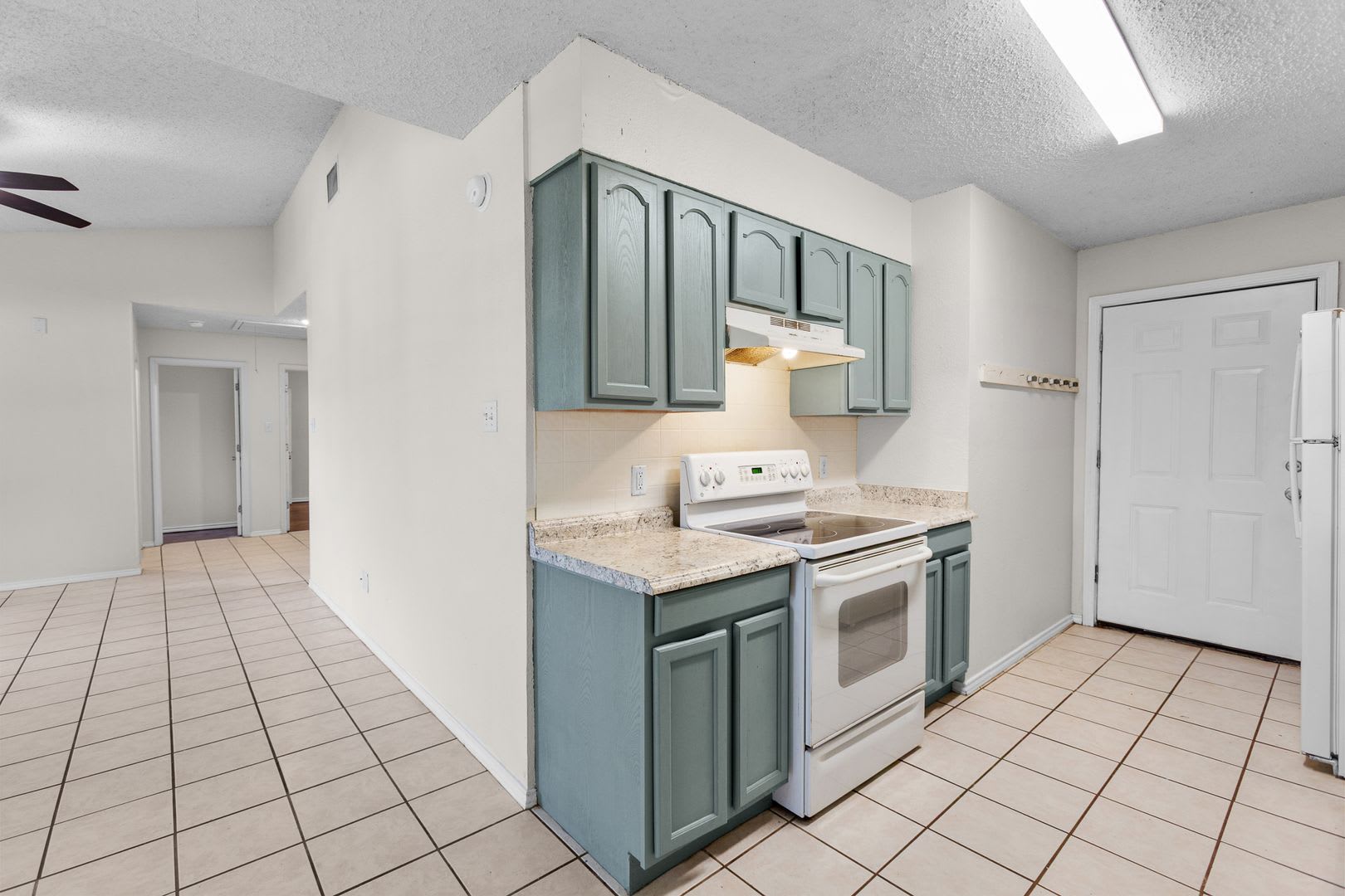 1629 Gordon Rd – photo 5