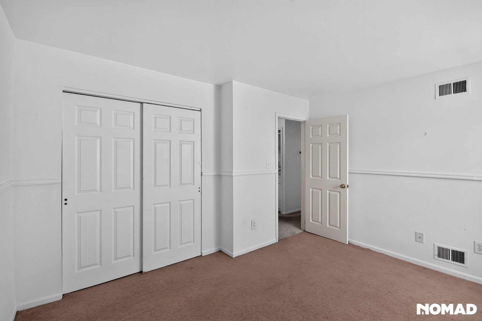 Charming 2BR Condo in Iselin – photo 5