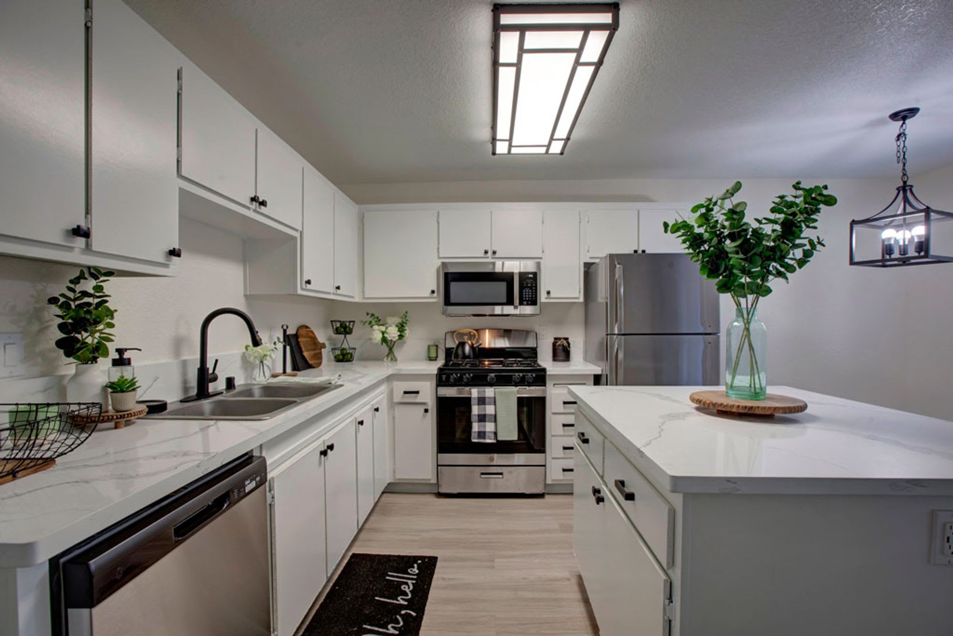 811 F Street – photo 3