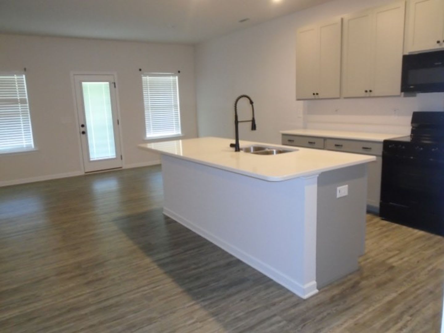 Eastover Property Available NOW! Offering 1/2 OFF of the FIRST MONTH! – photo 5