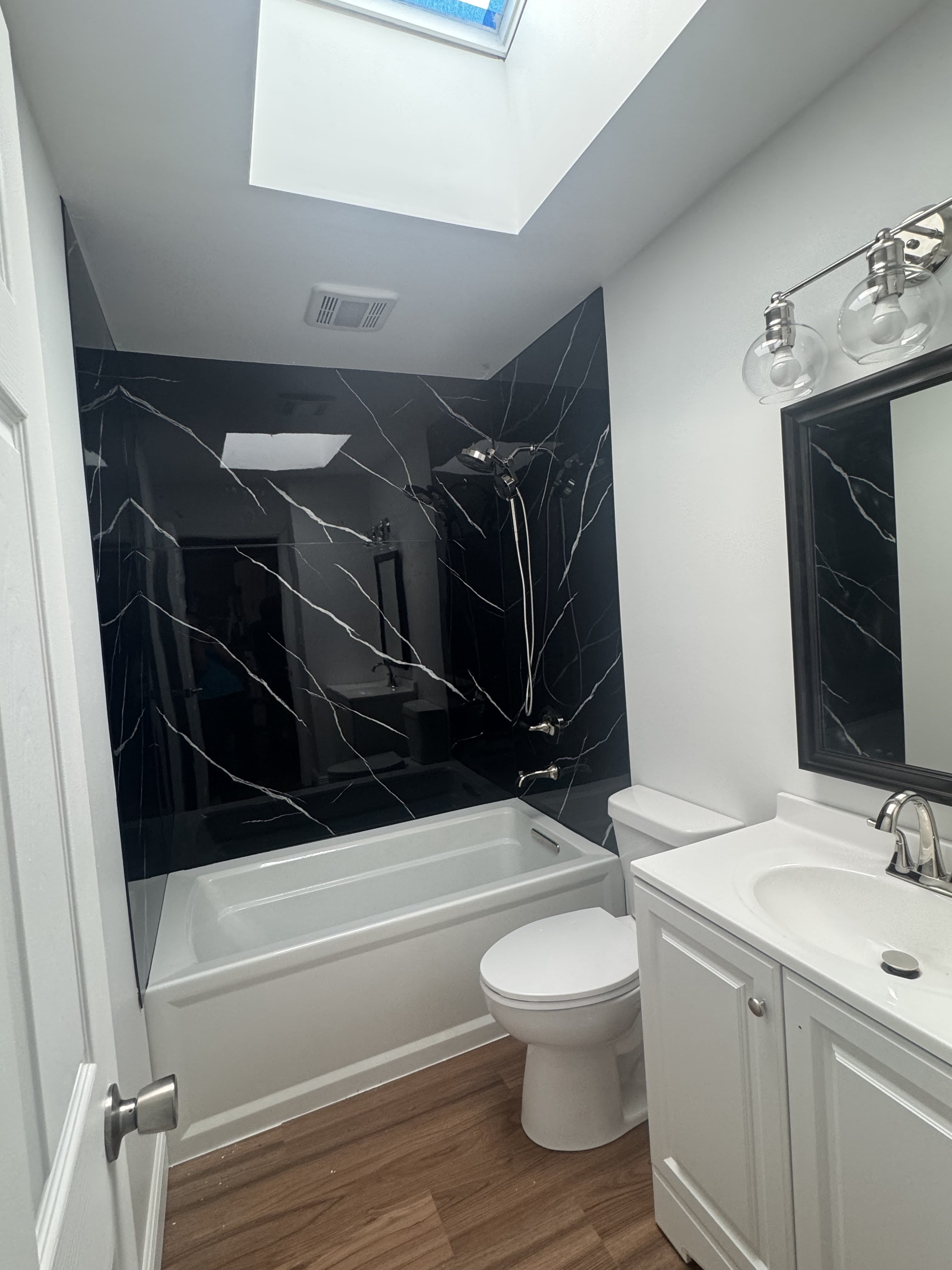 220 Healy Avenue – photo 4