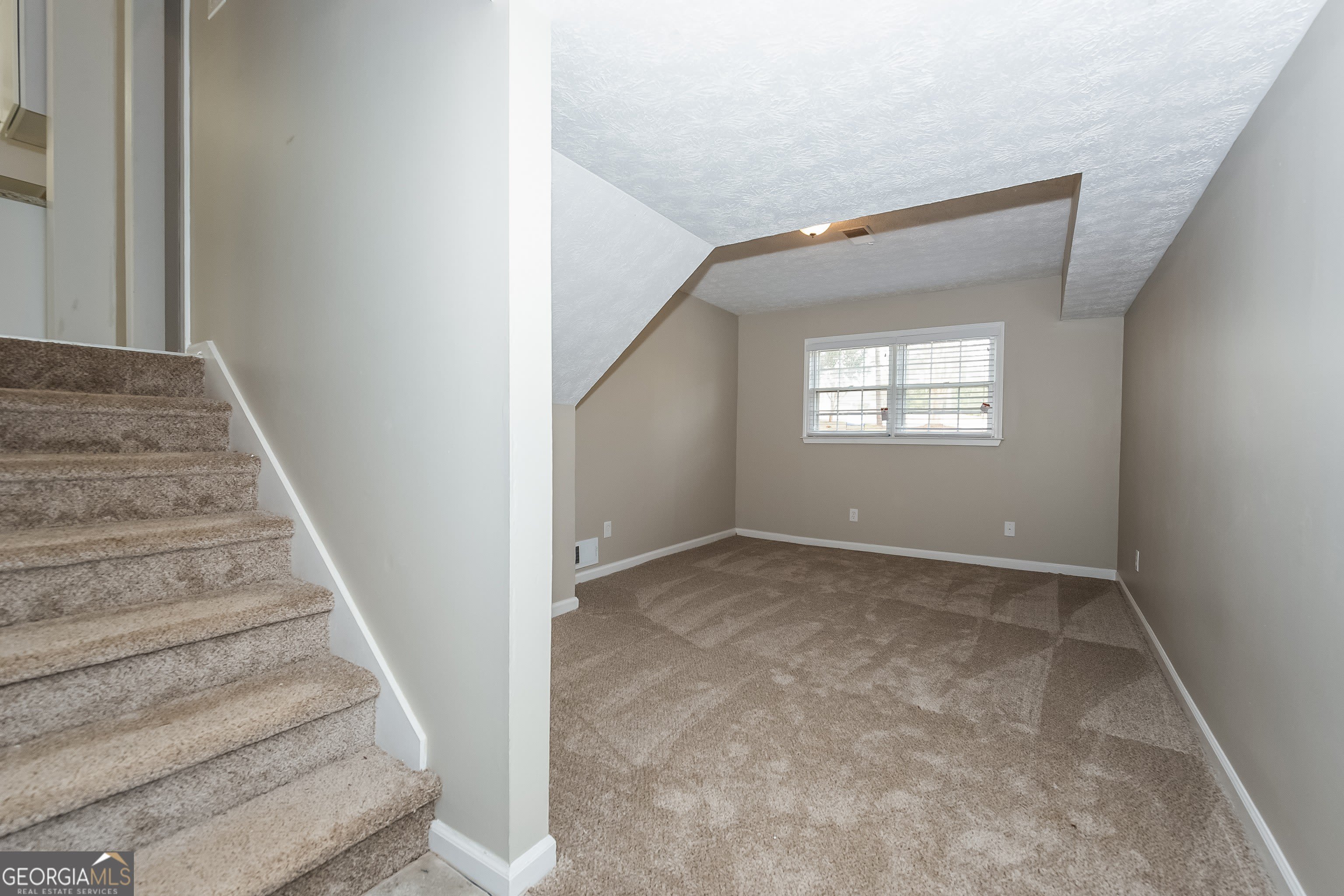 430 Amity Court – photo 2