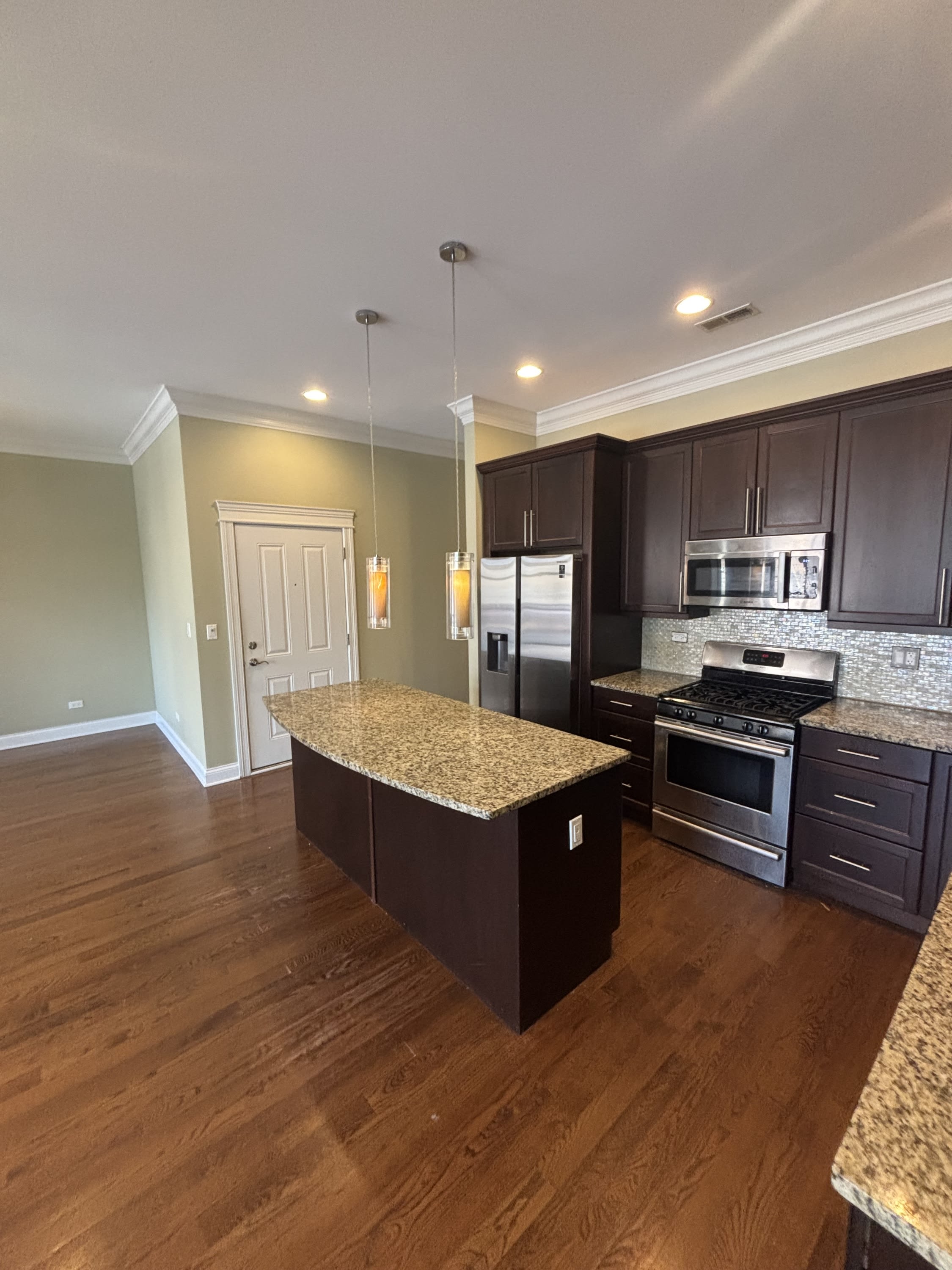 212 N Halsted, Unit 2 – photo 3