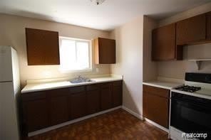 22045 Piper Avenue – photo 5