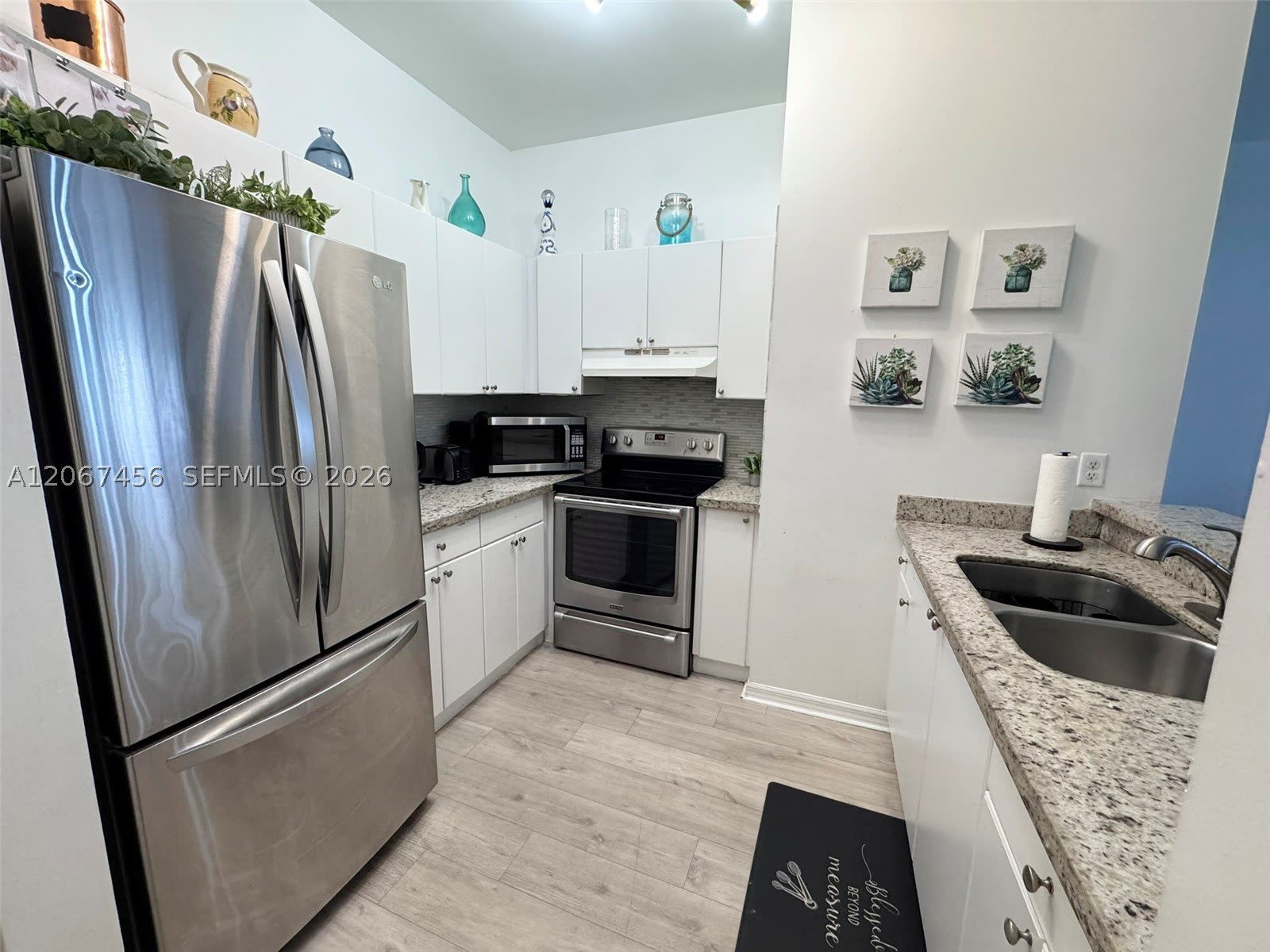 4840 NW 7th St – photo 4