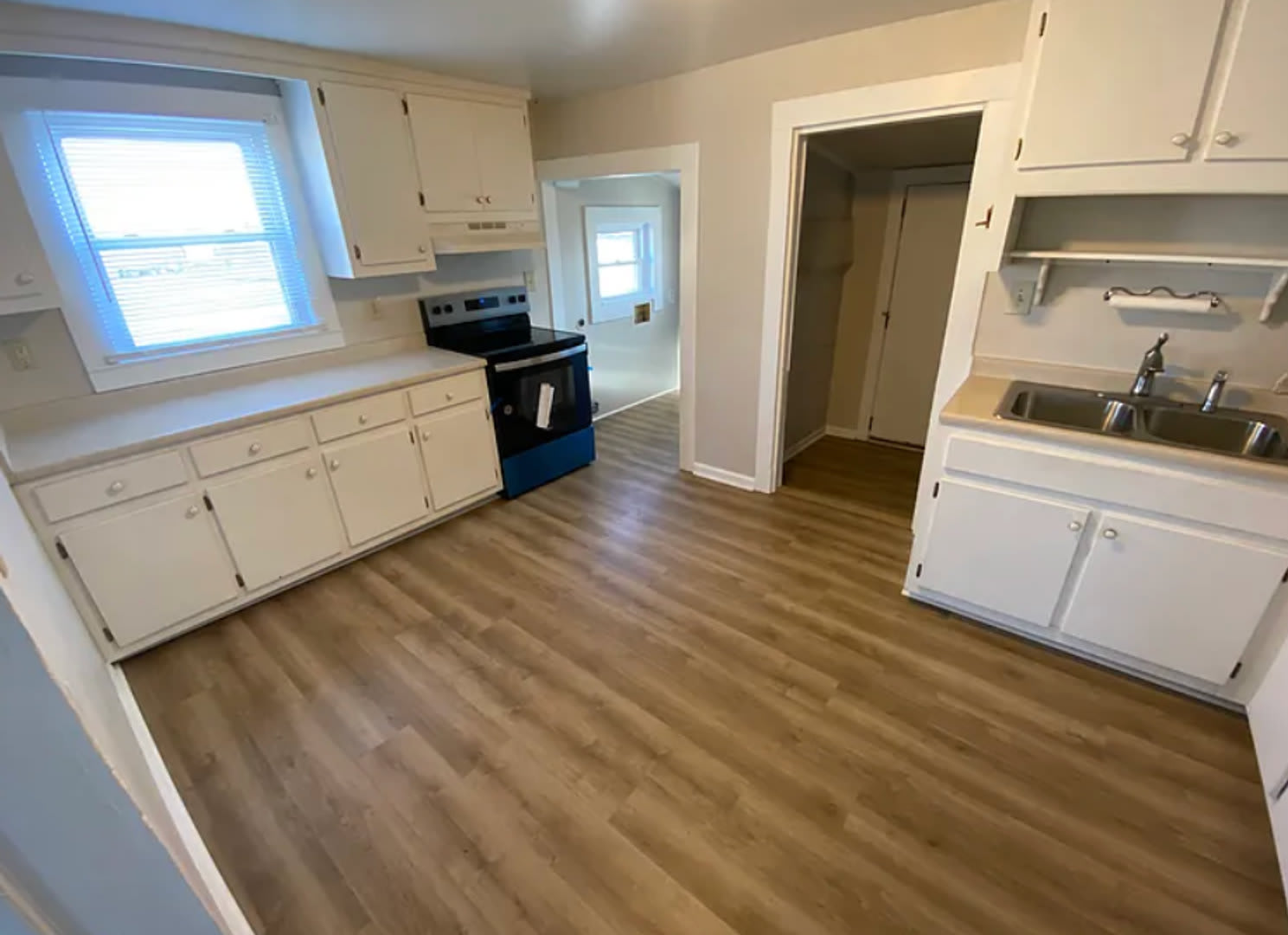 105 Lake Ave – photo 5