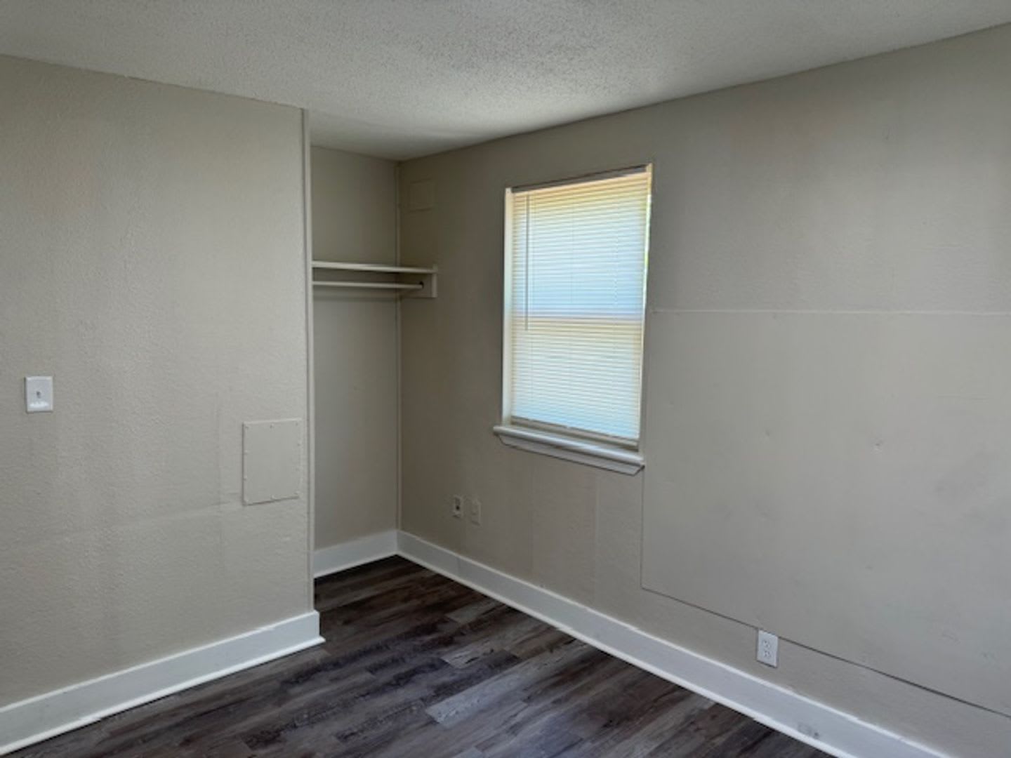 Move In Special First Month Free – photo 5