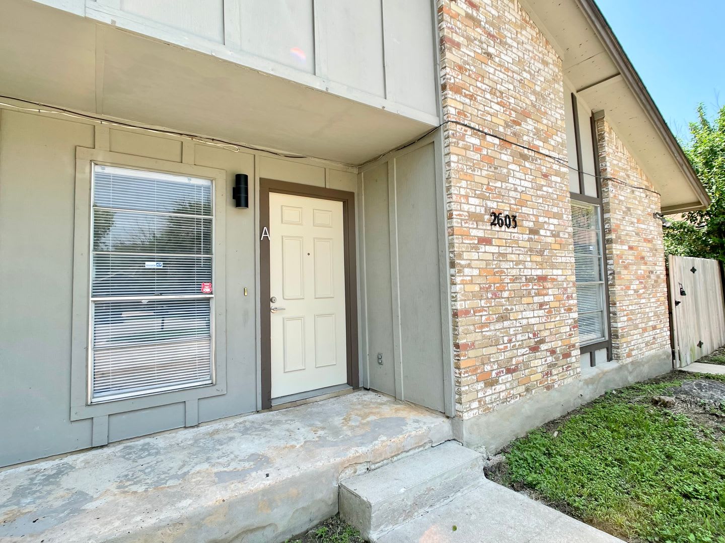 Upgraded 2 1 In South Austin – photo 2