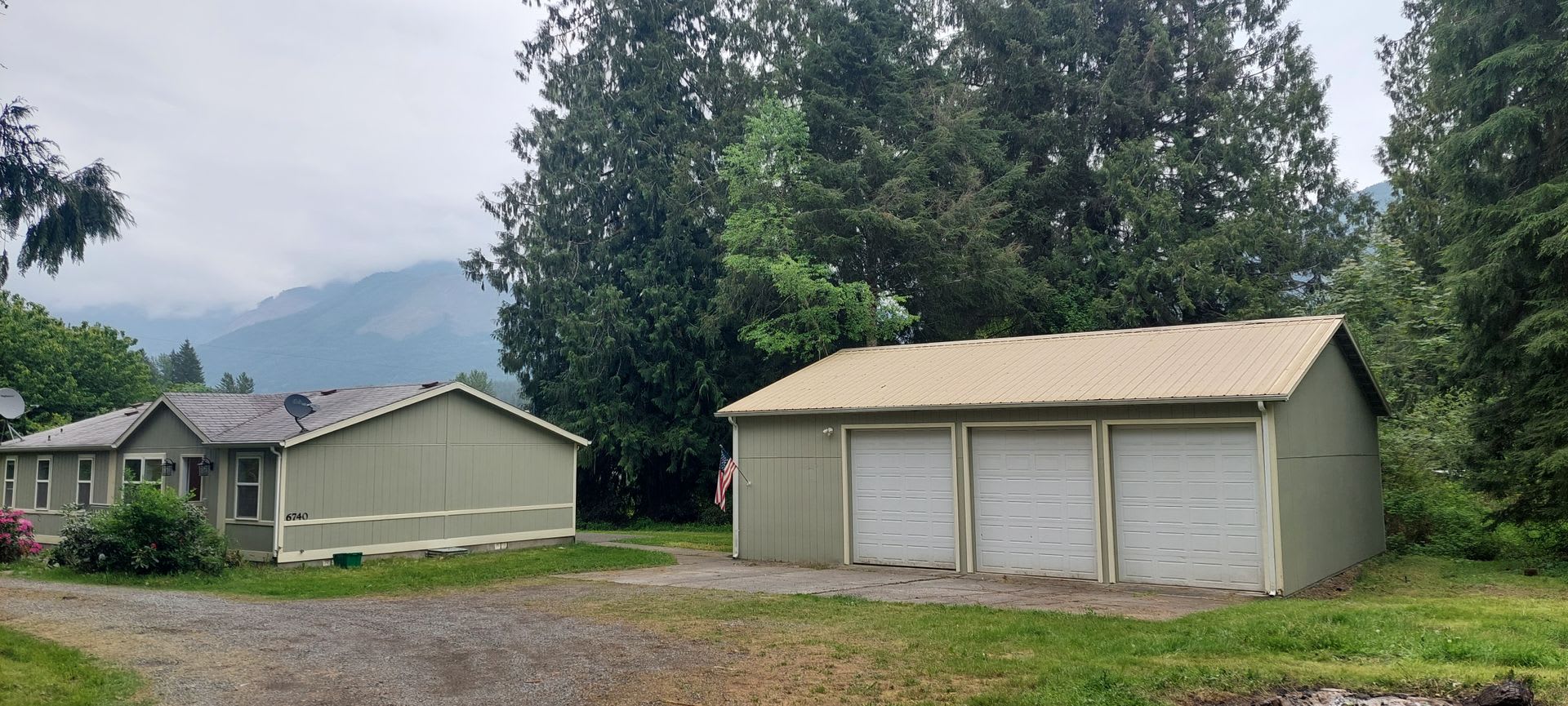 Three Bedroom Home w/ Three Bay Garage in Deming! – photo 2