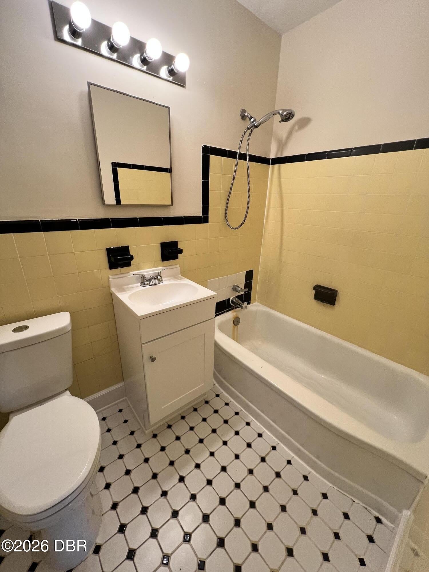 737 Florence Street – photo 4
