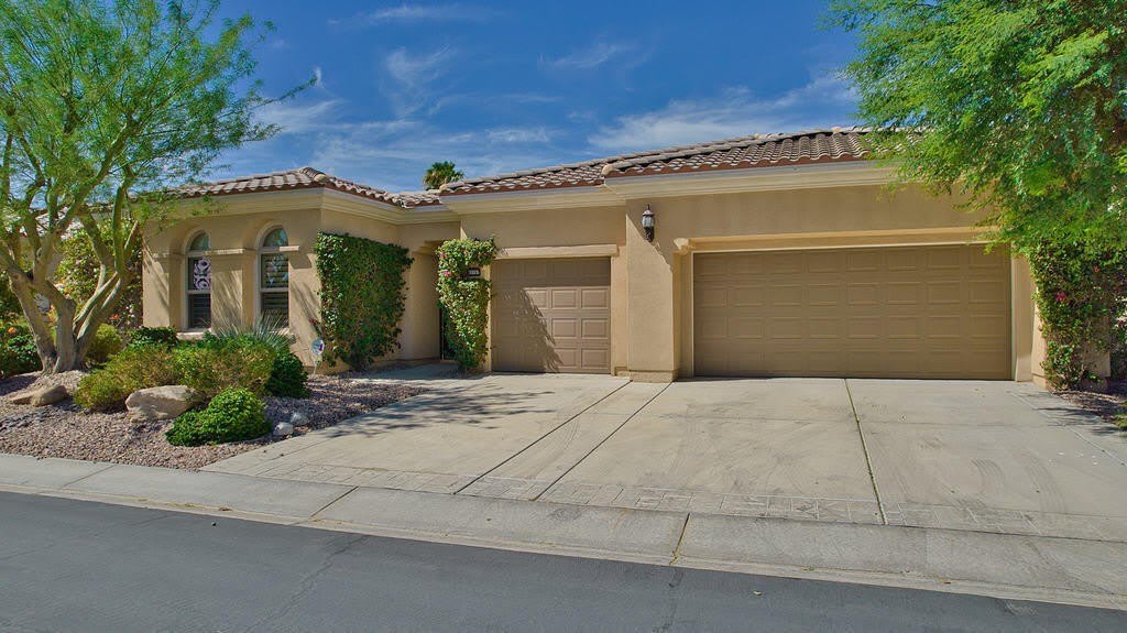 81157 Avenida Sombra – photo 1