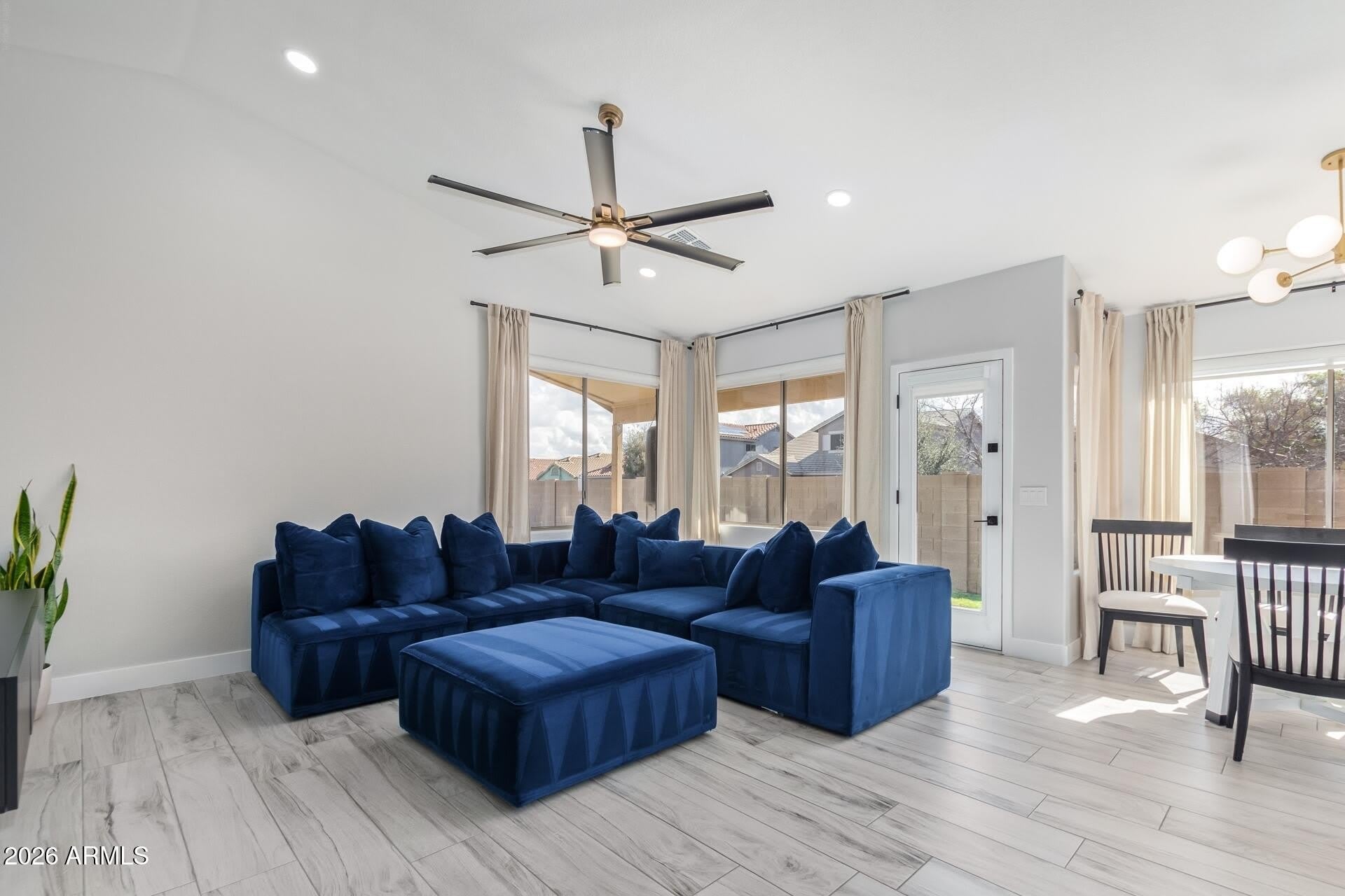 16019 W LINDEN Street – photo 3