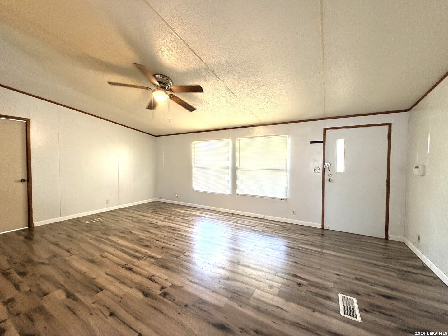 145 COUNTY ROAD 3821 – photo 2