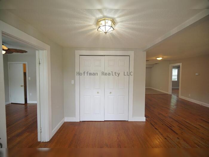 810 West Woodlawn Avenue – photo 3